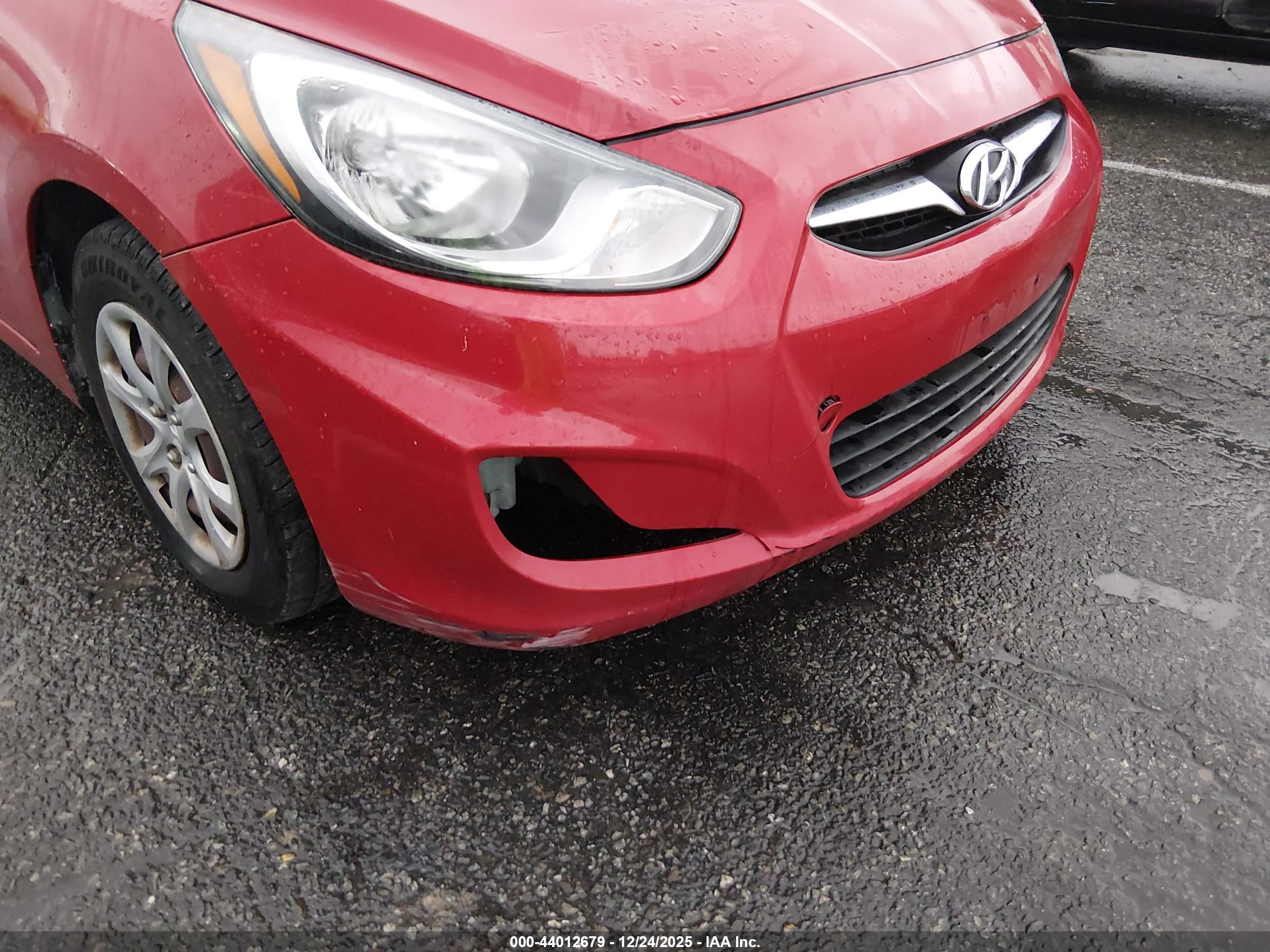 HYUNDAI ACCENT image 6