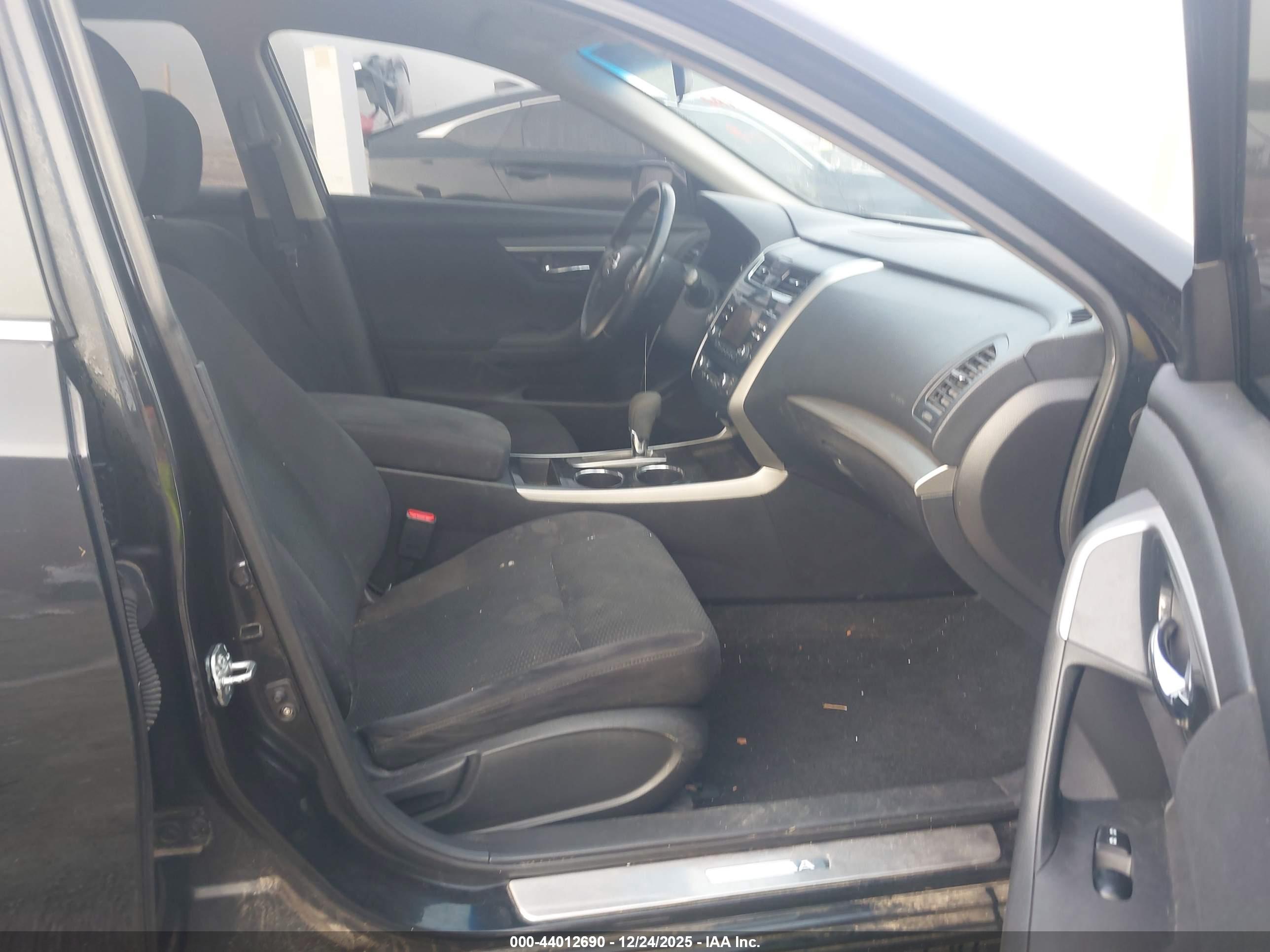 NISSAN ALTIMA image 5