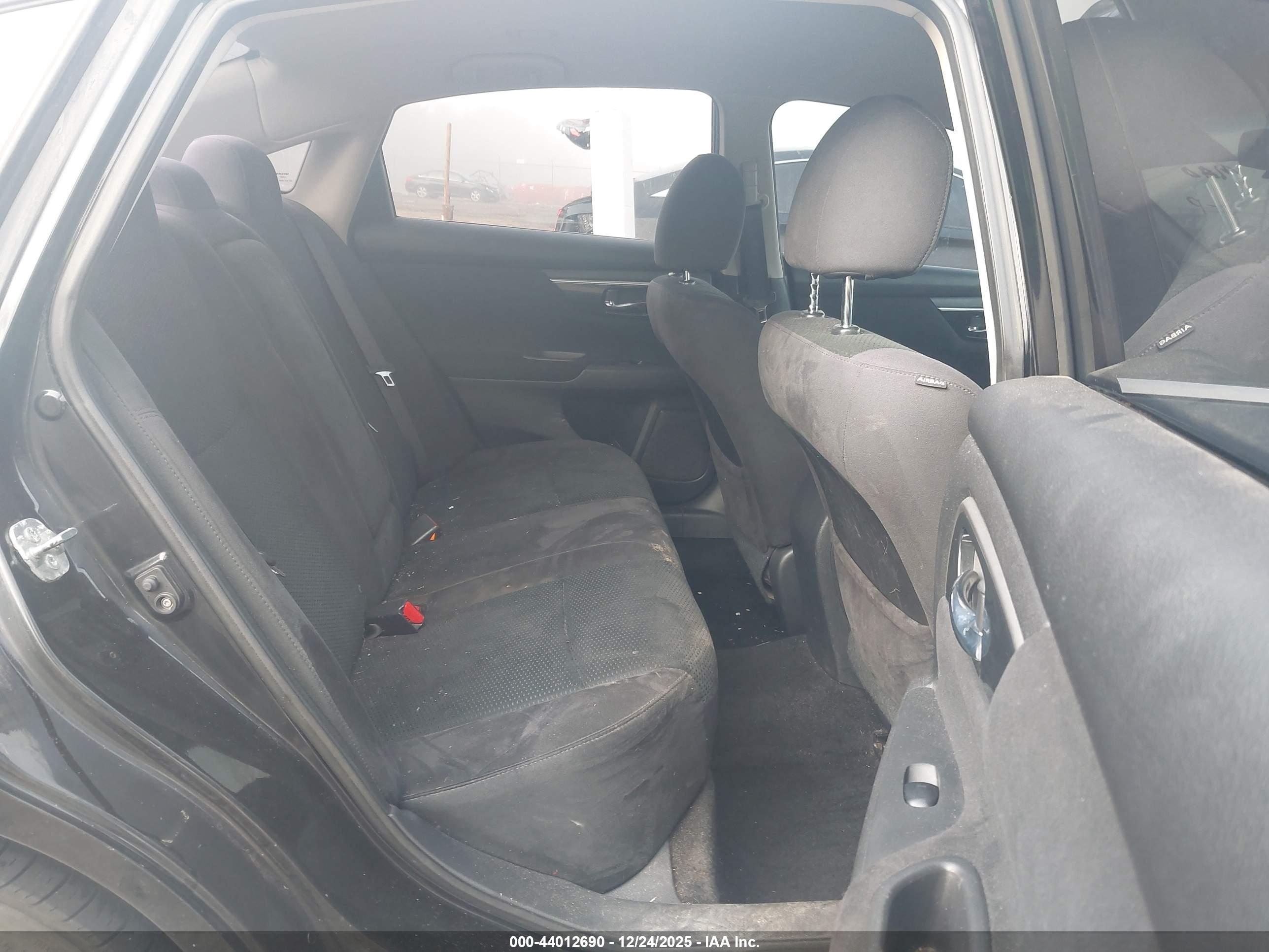 NISSAN ALTIMA image 8