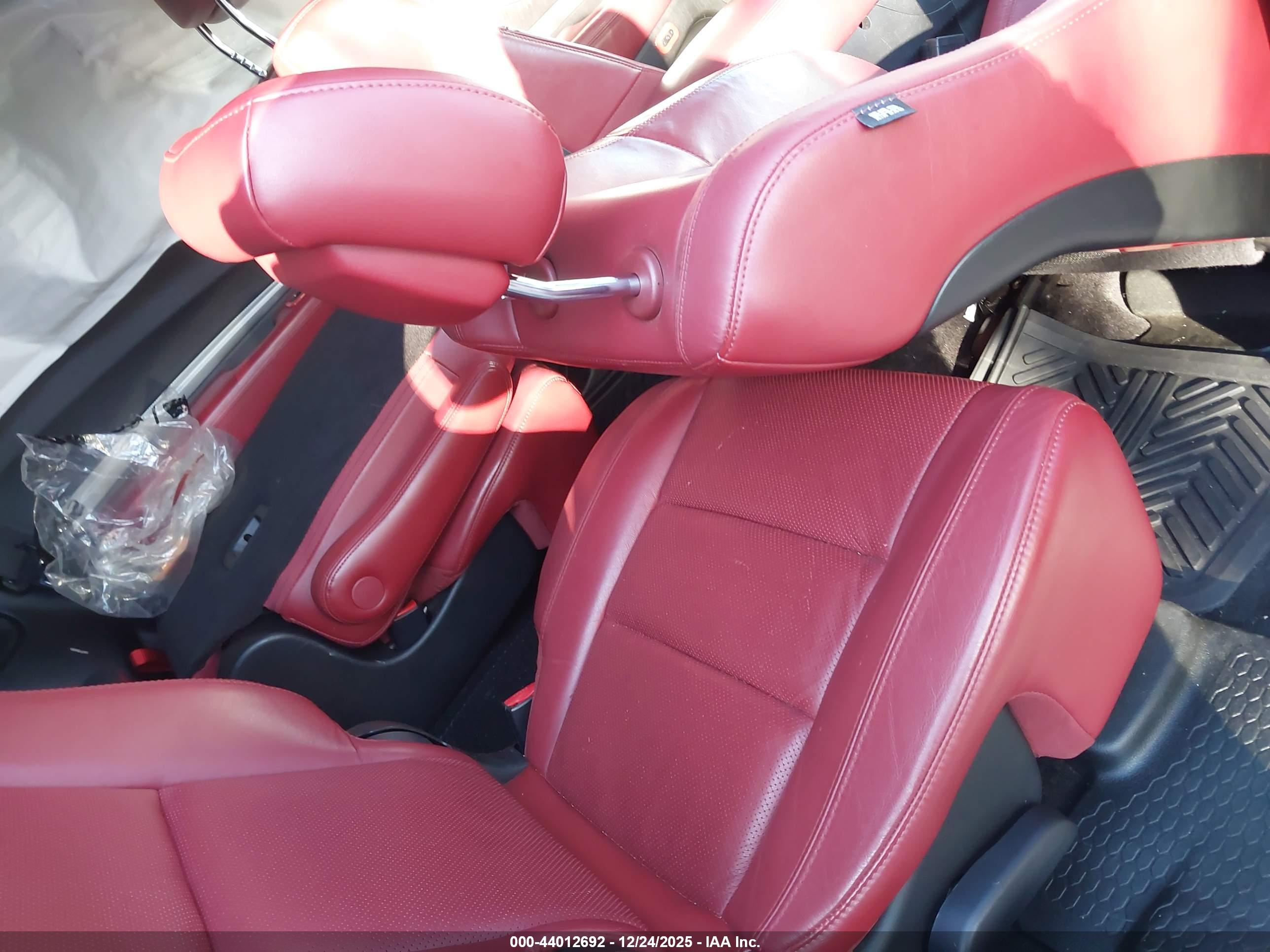 DODGE DURANGO image 8