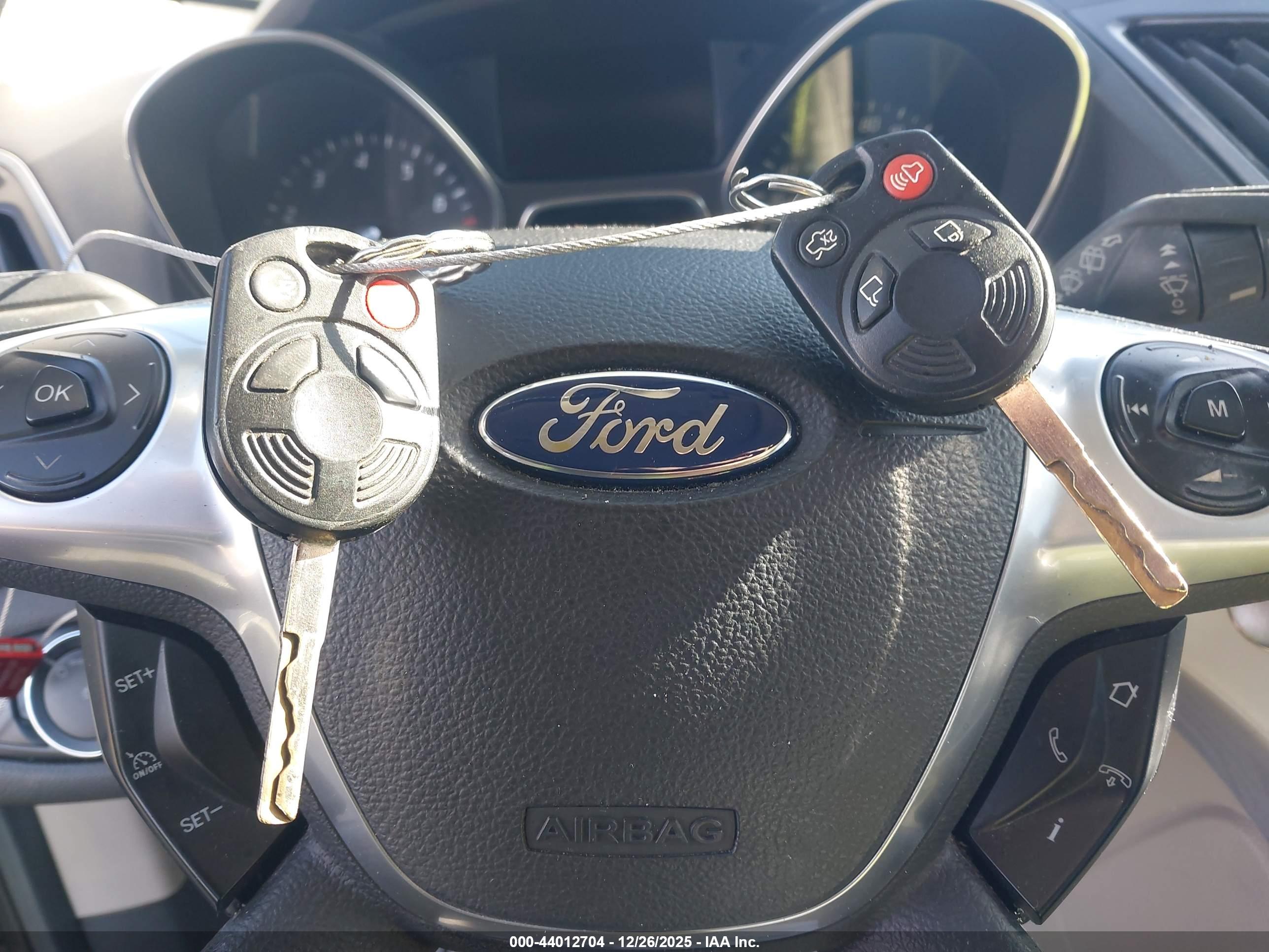 FORD ESCAPE image 11
