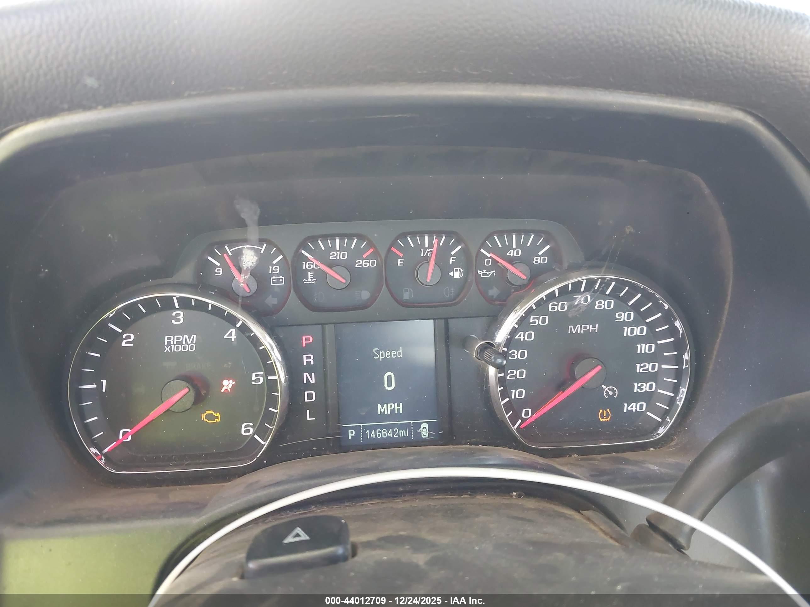 CHEVROLET SILVERADO image 7