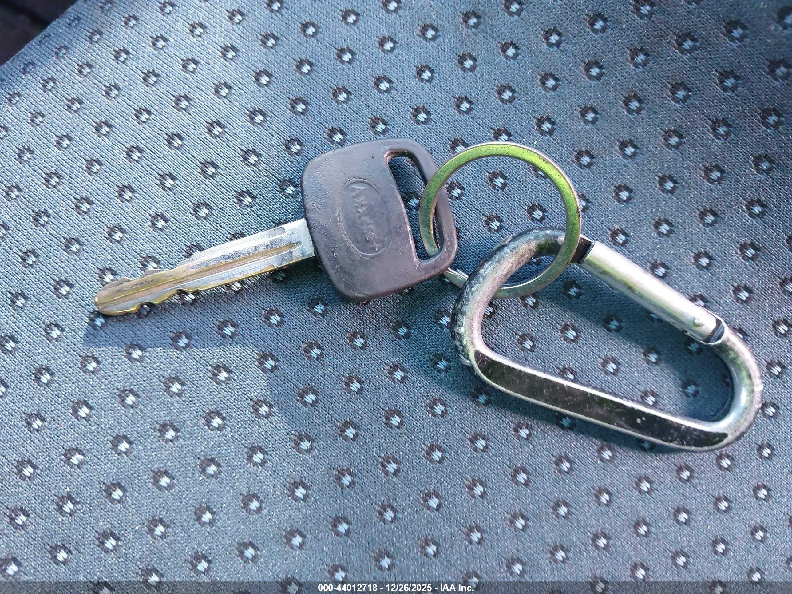 TOYOTA YARIS image 11