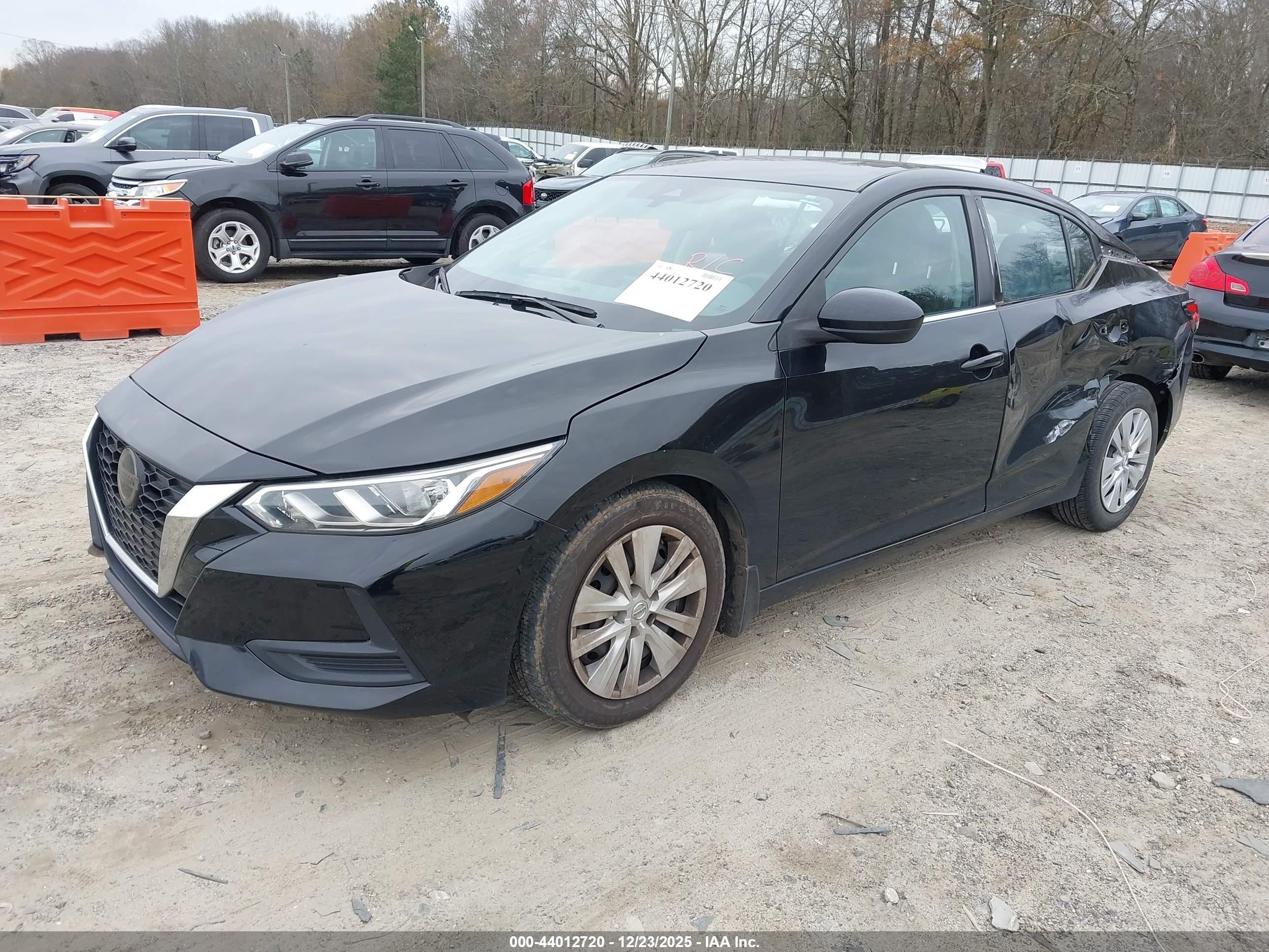 NISSAN SENTRA image 2