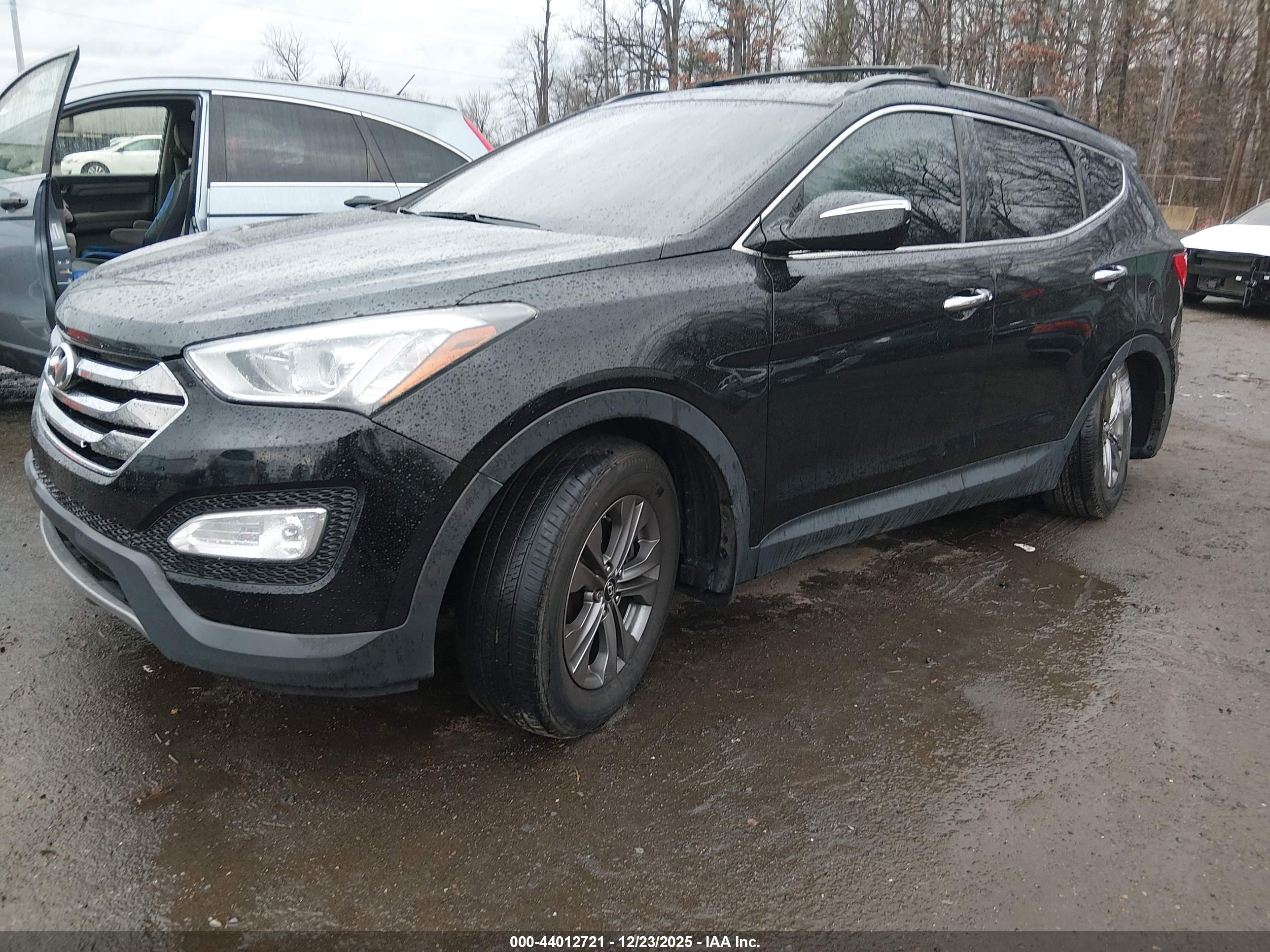 HYUNDAI SANTA image 2