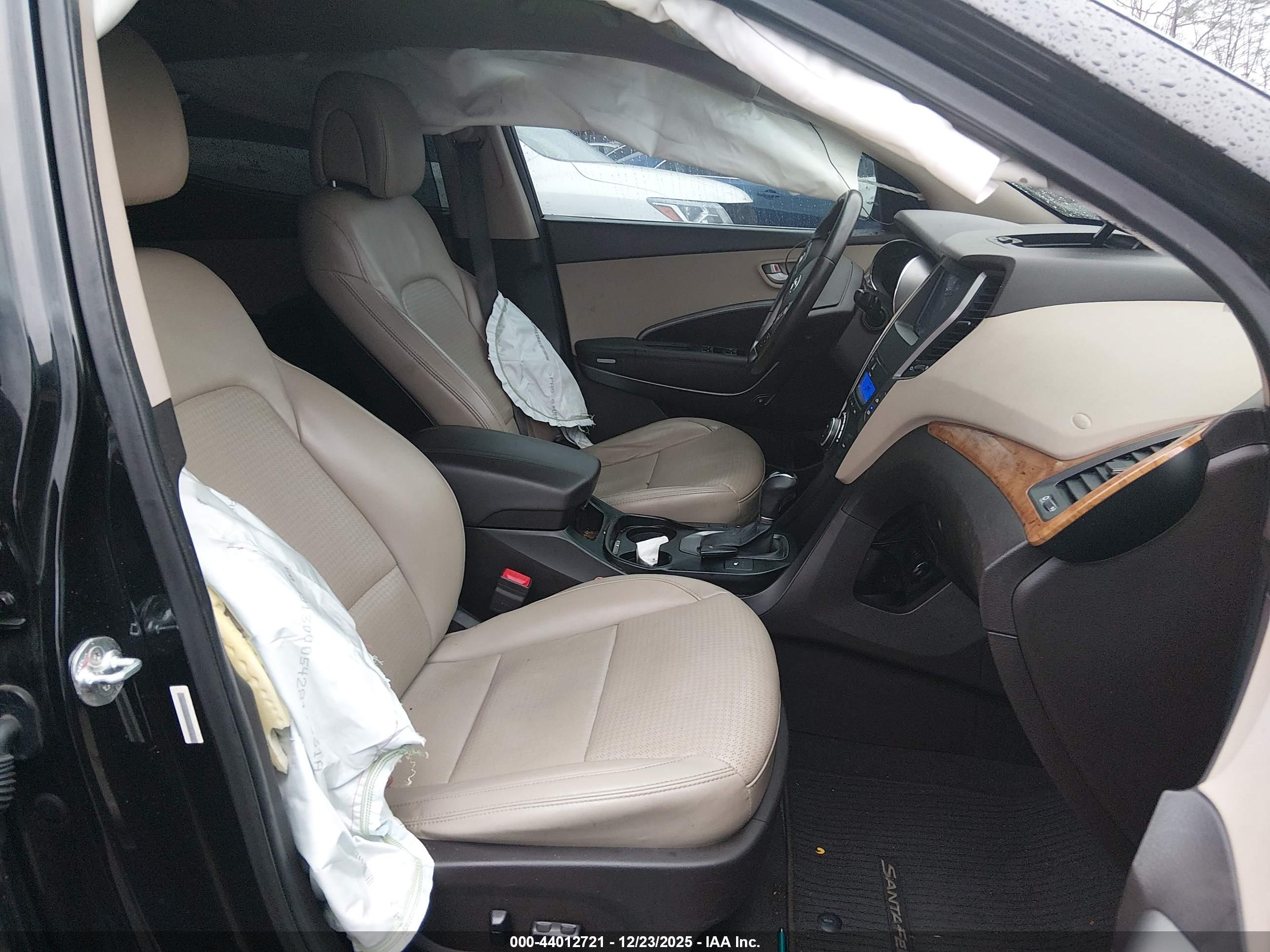 HYUNDAI SANTA image 5