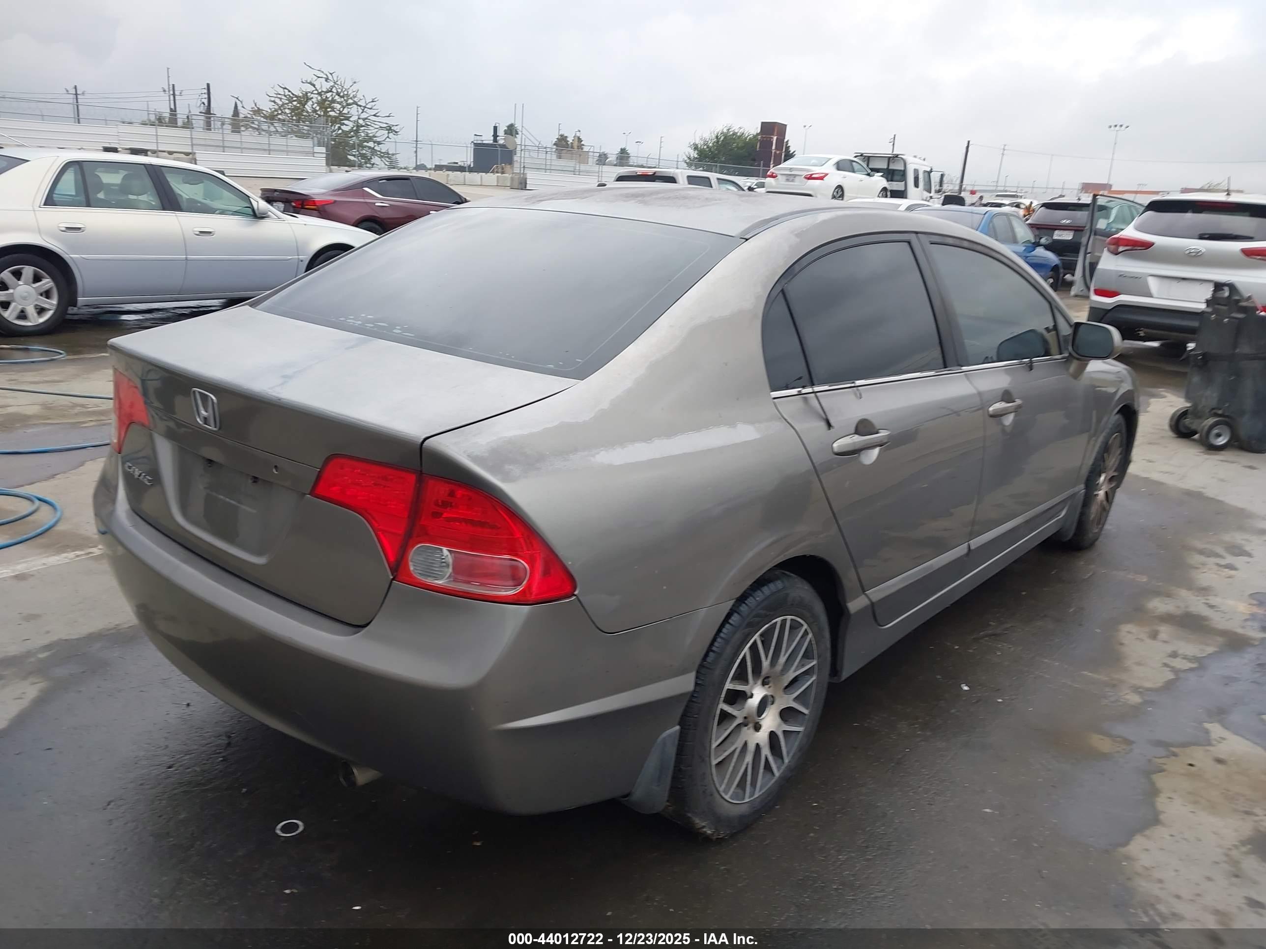 HONDA CIVIC image 4