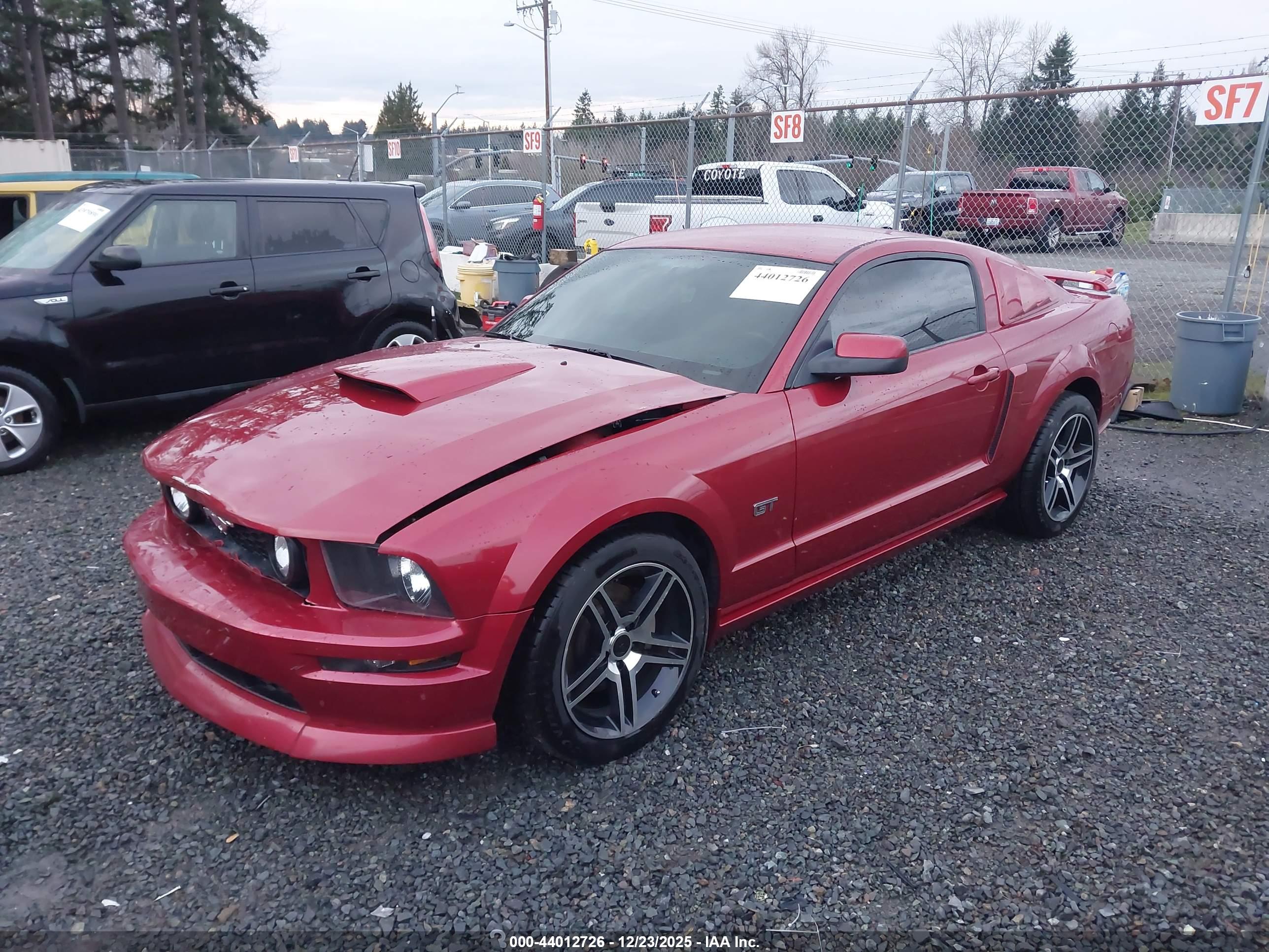 FORD MUSTANG image 2