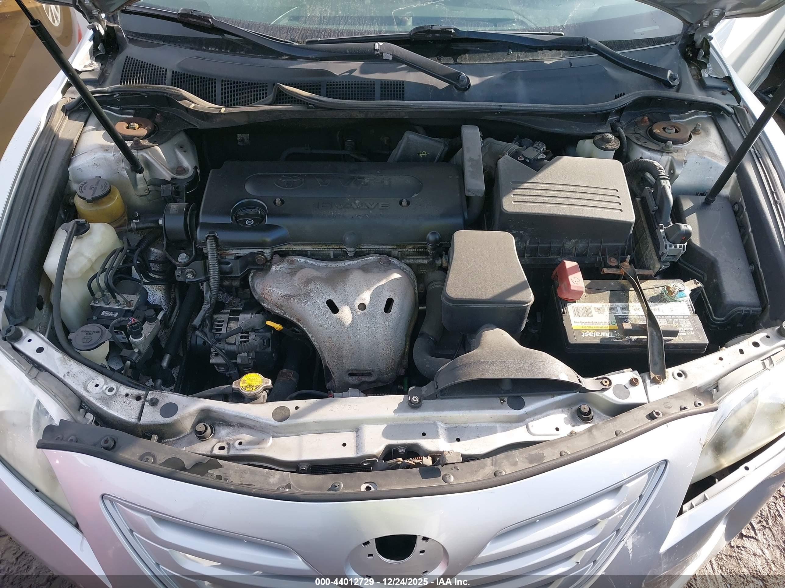 TOYOTA CAMRY image 10