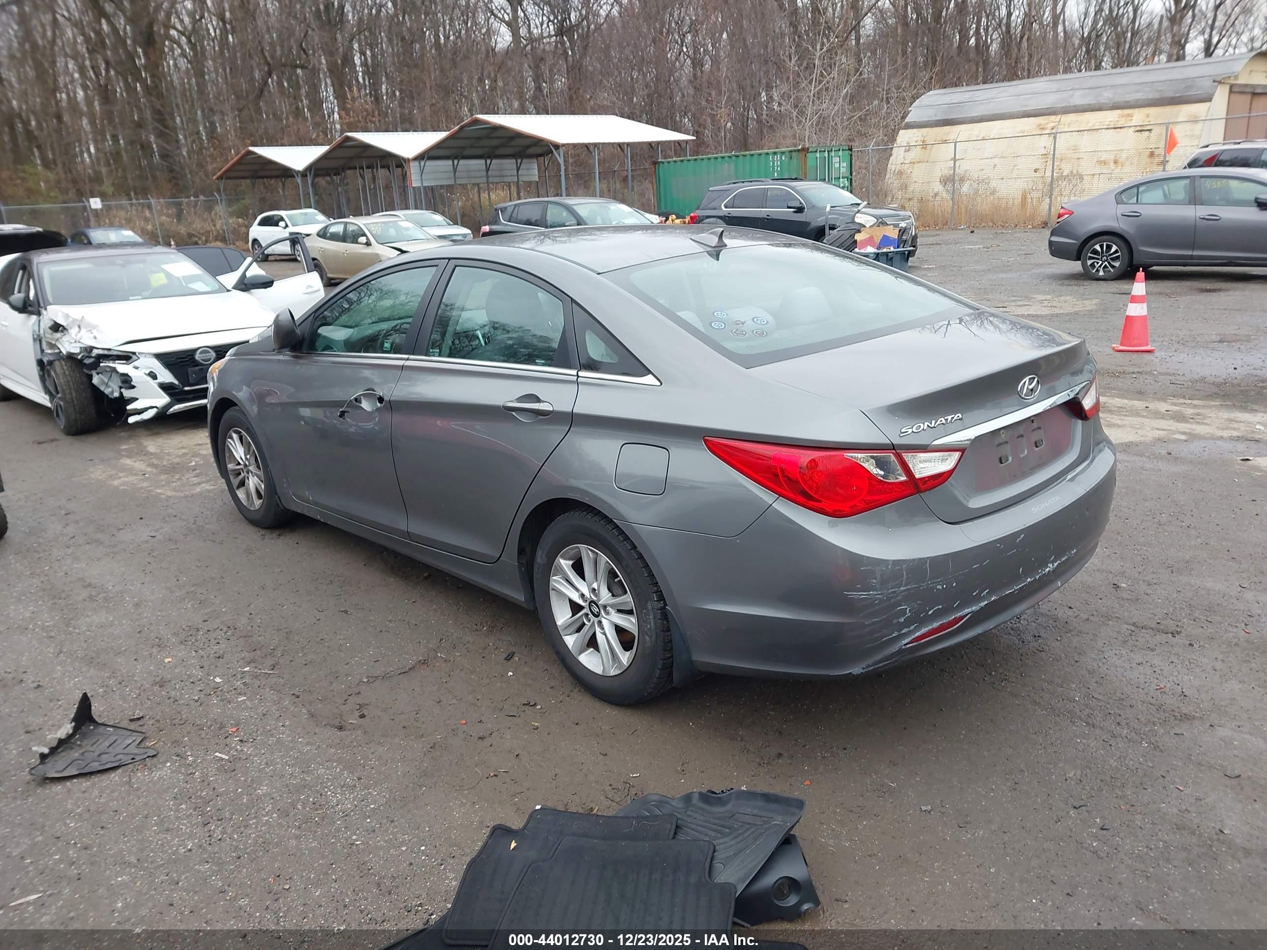 HYUNDAI SONATA image 3
