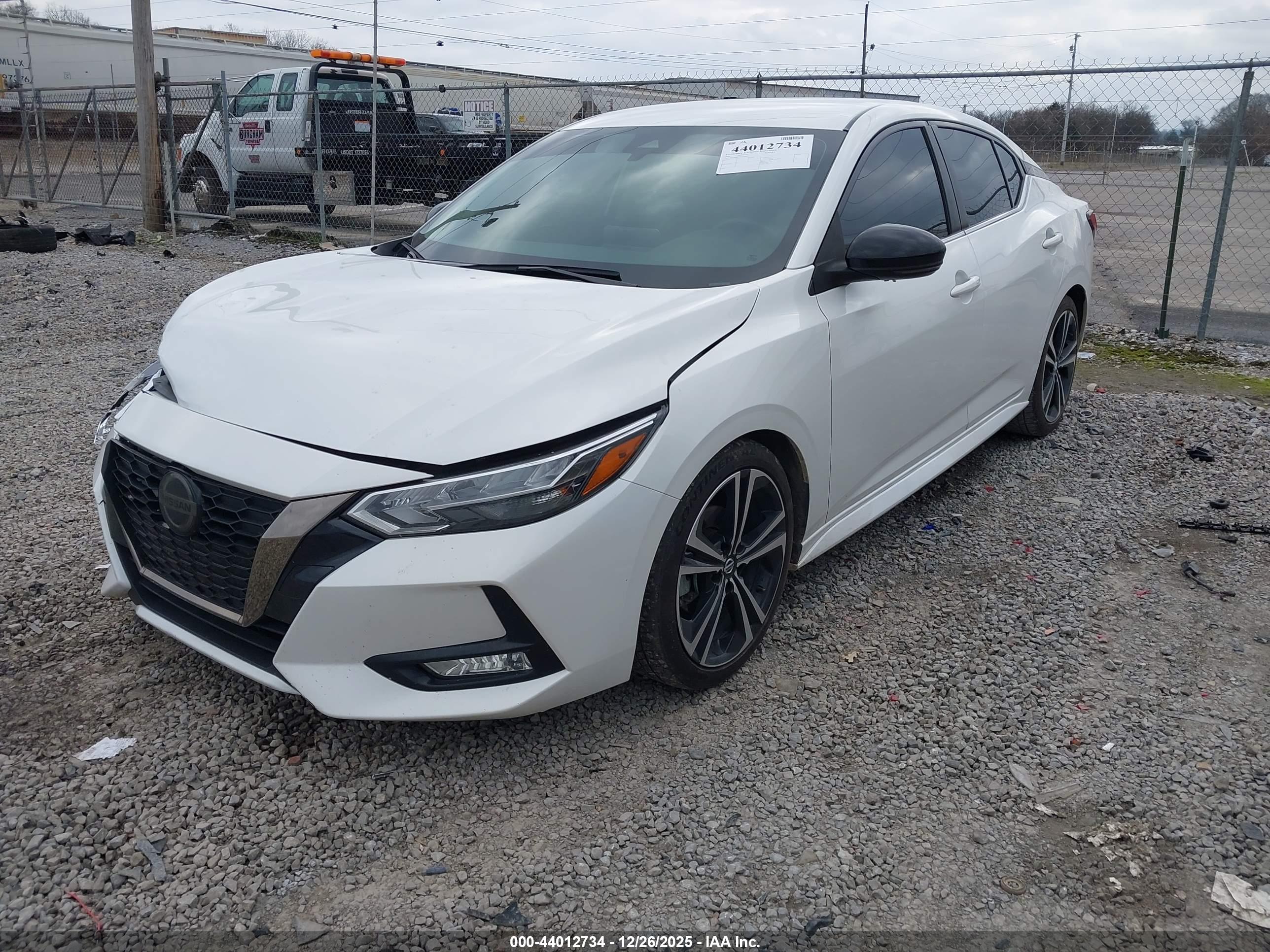 NISSAN SENTRA image 2