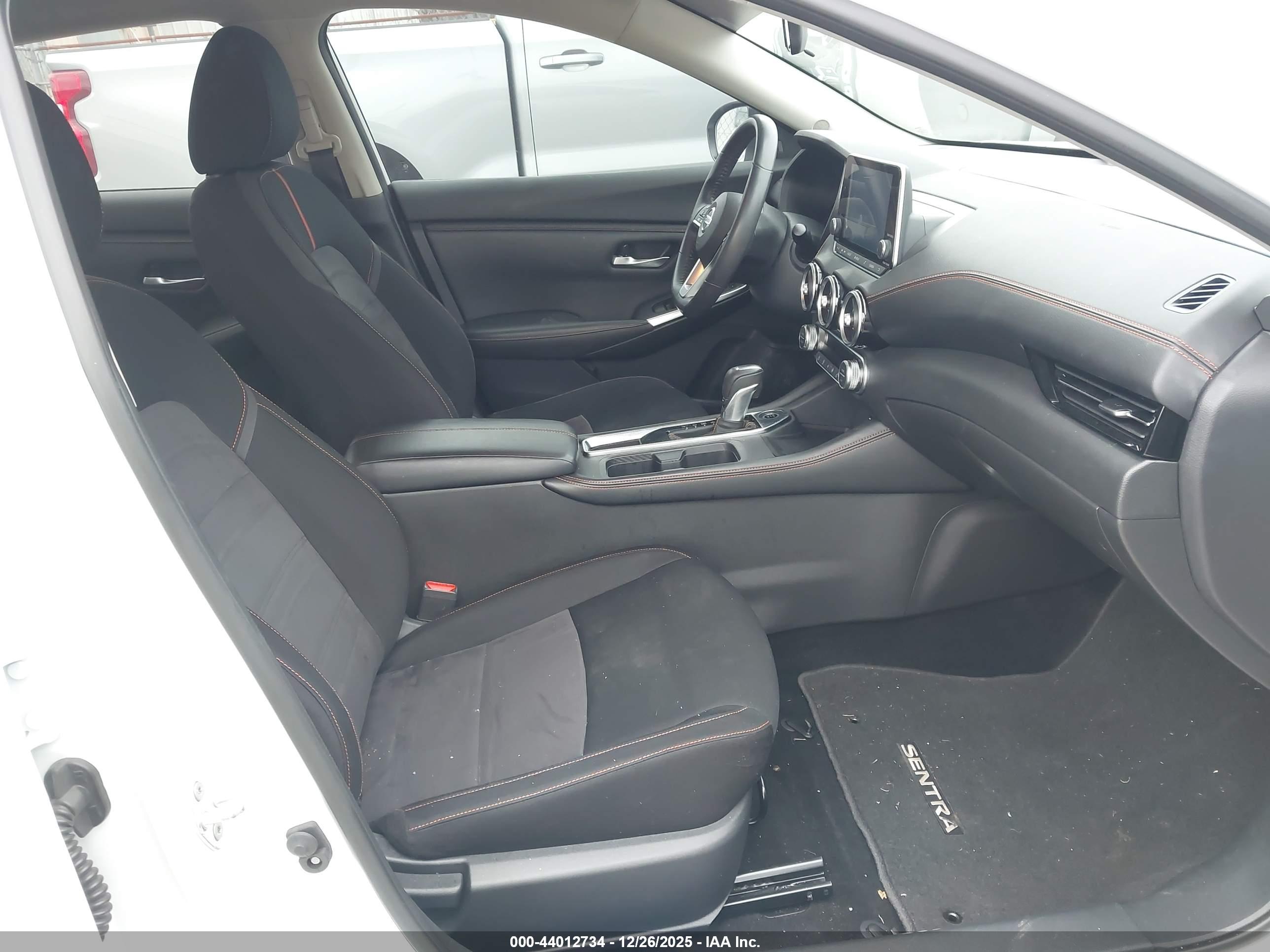 NISSAN SENTRA image 5