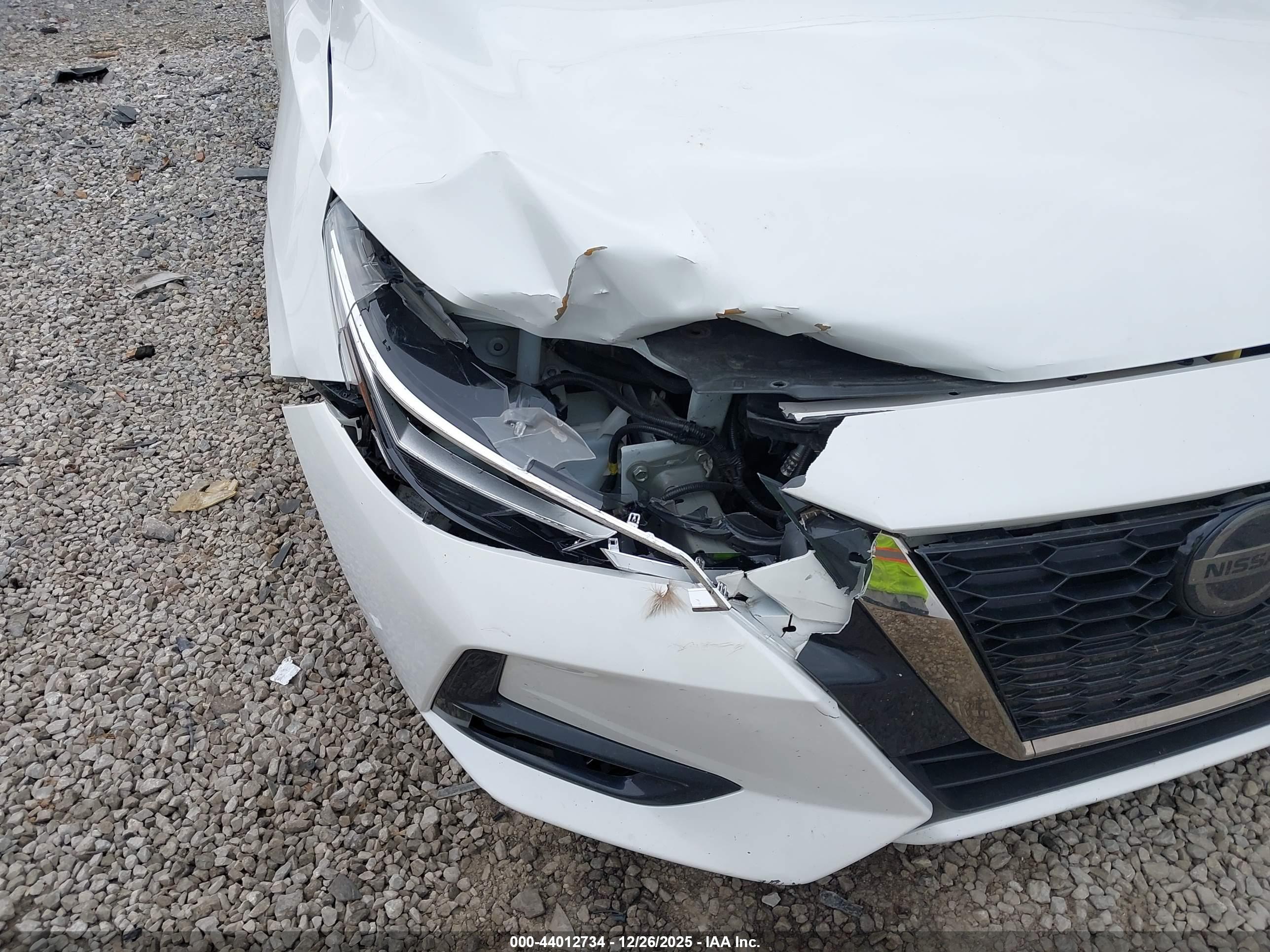 NISSAN SENTRA image 6