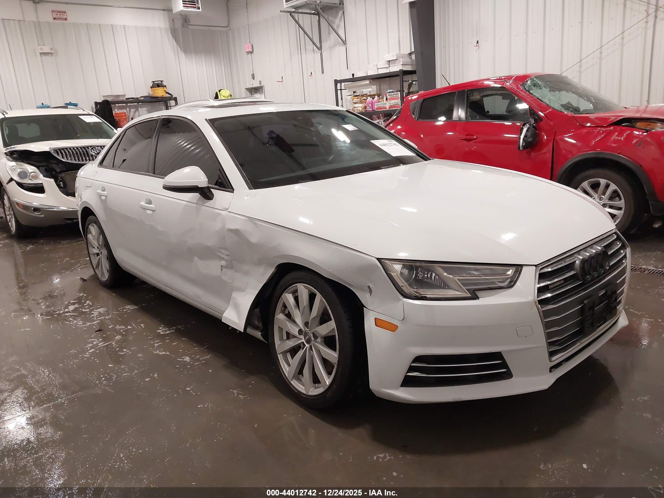 AUDI A4 image 6
