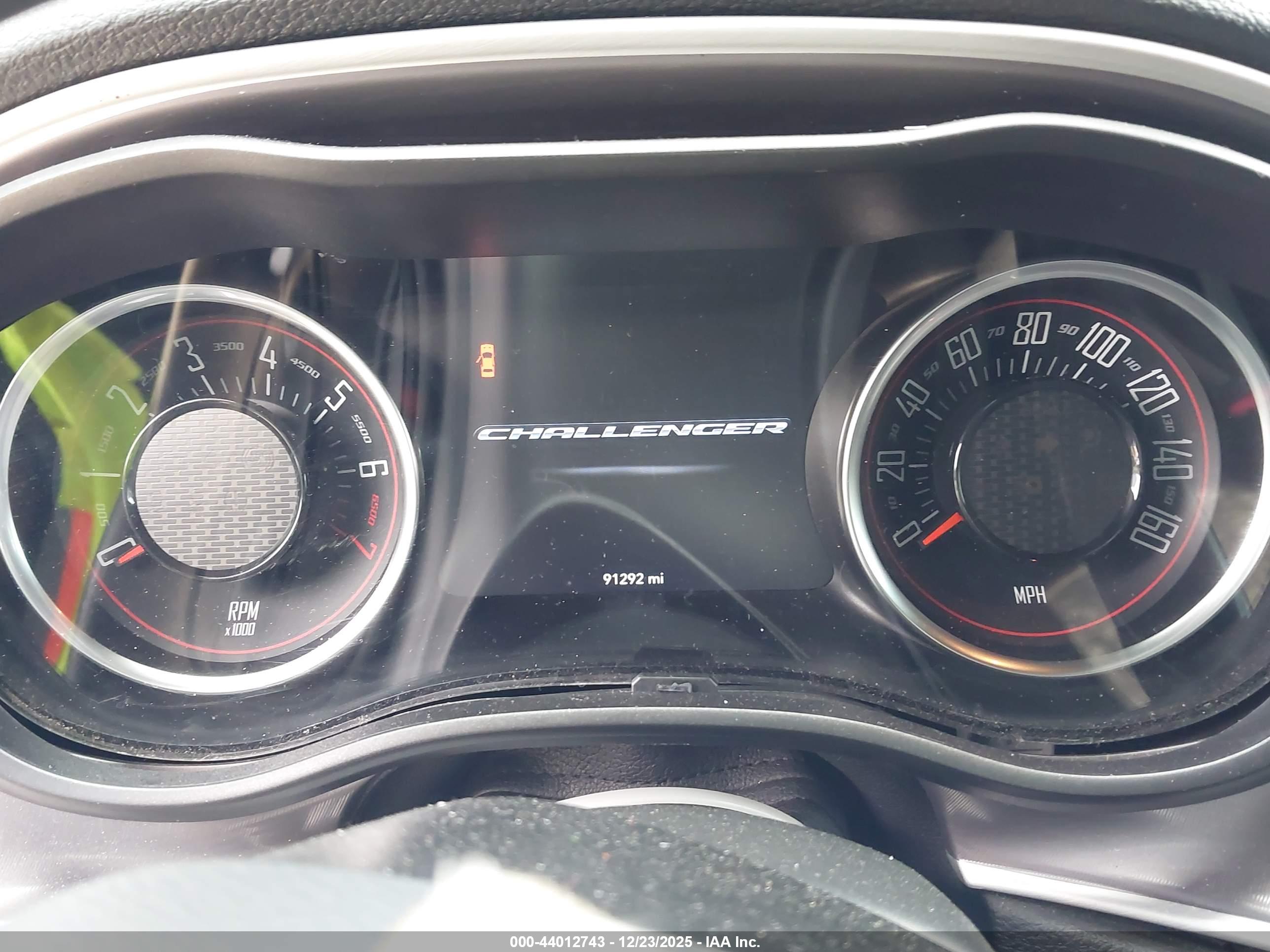 DODGE CHALLENGER image 7