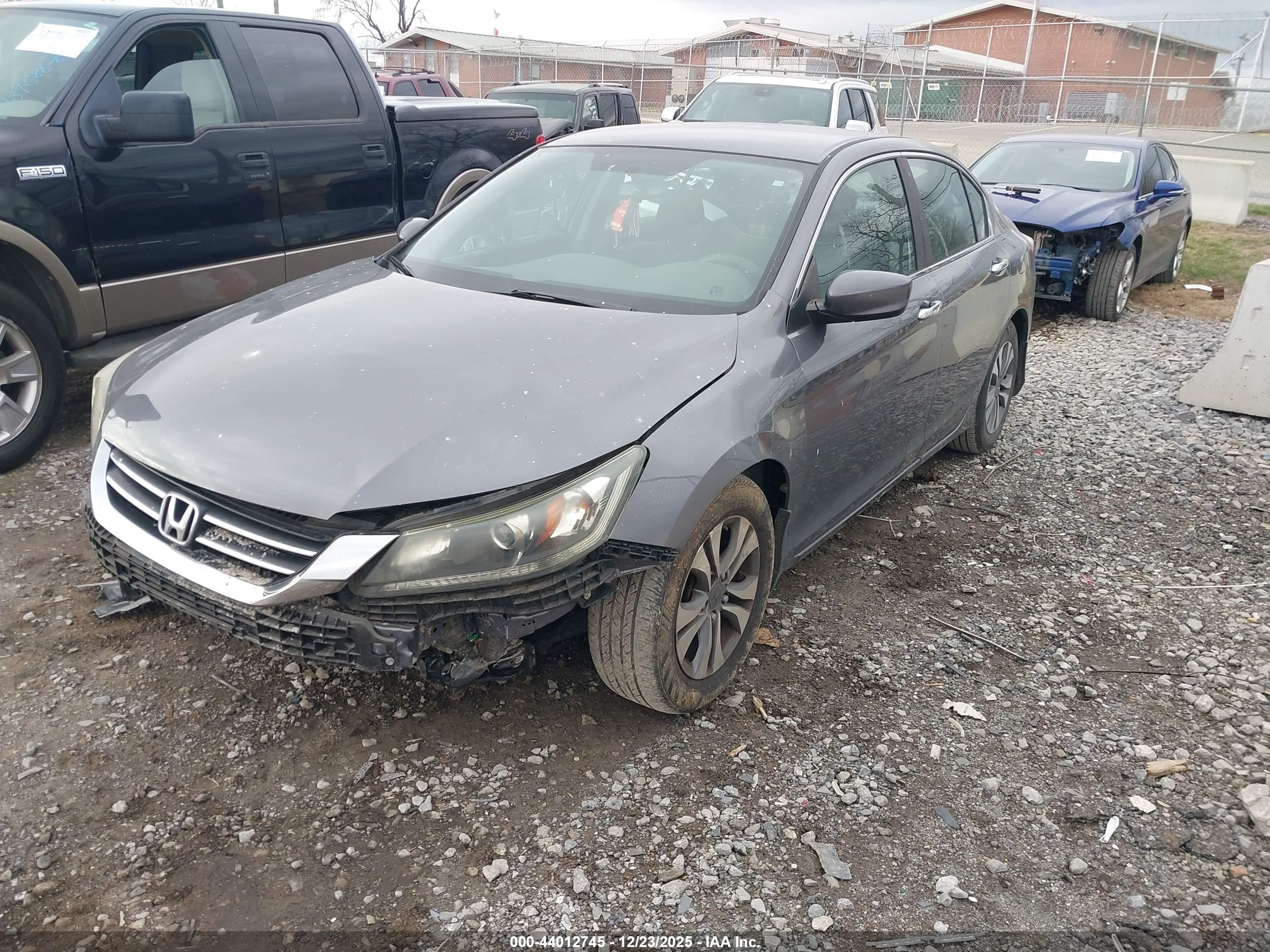 HONDA ACCORD image 2
