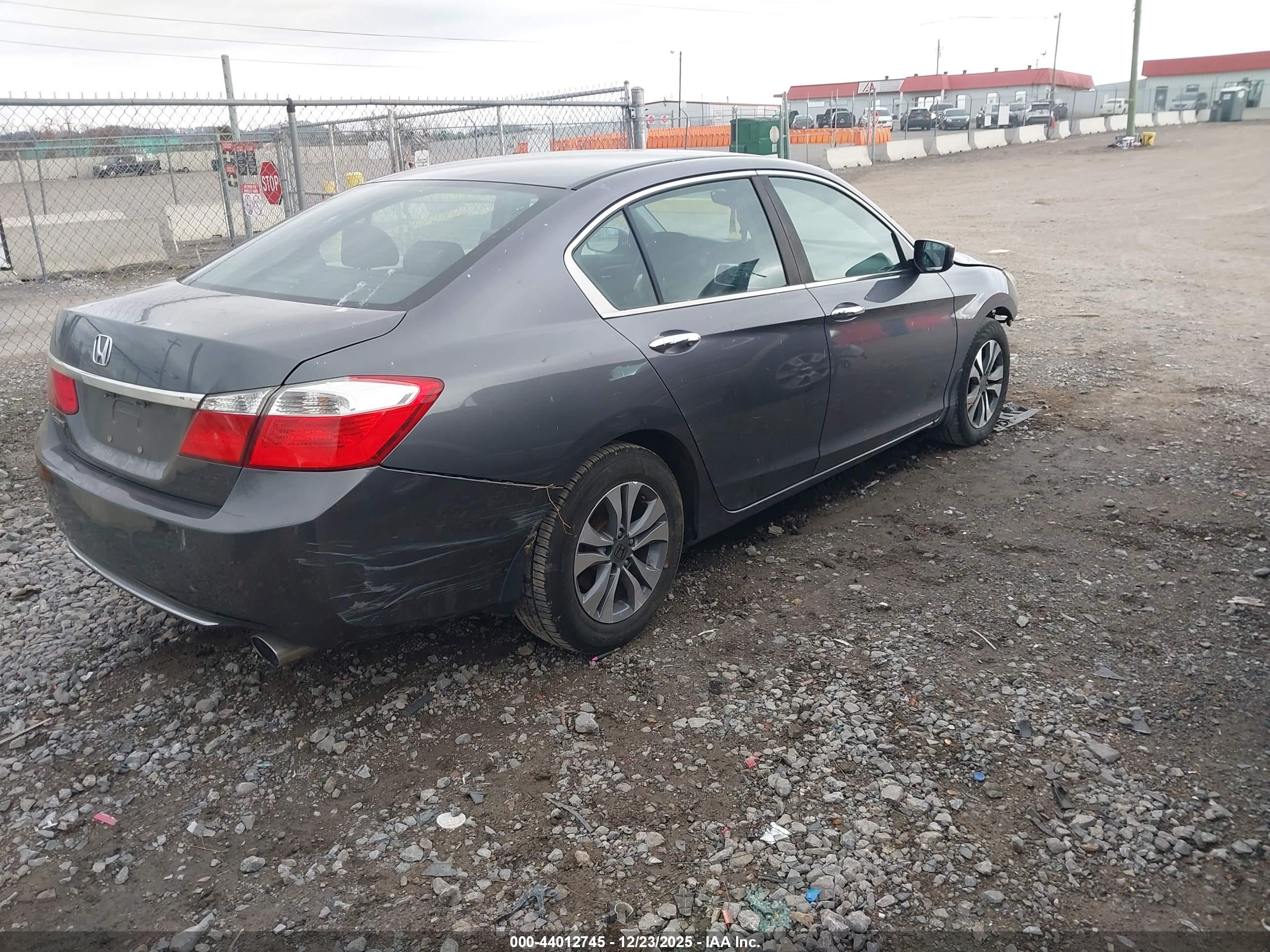 HONDA ACCORD image 4