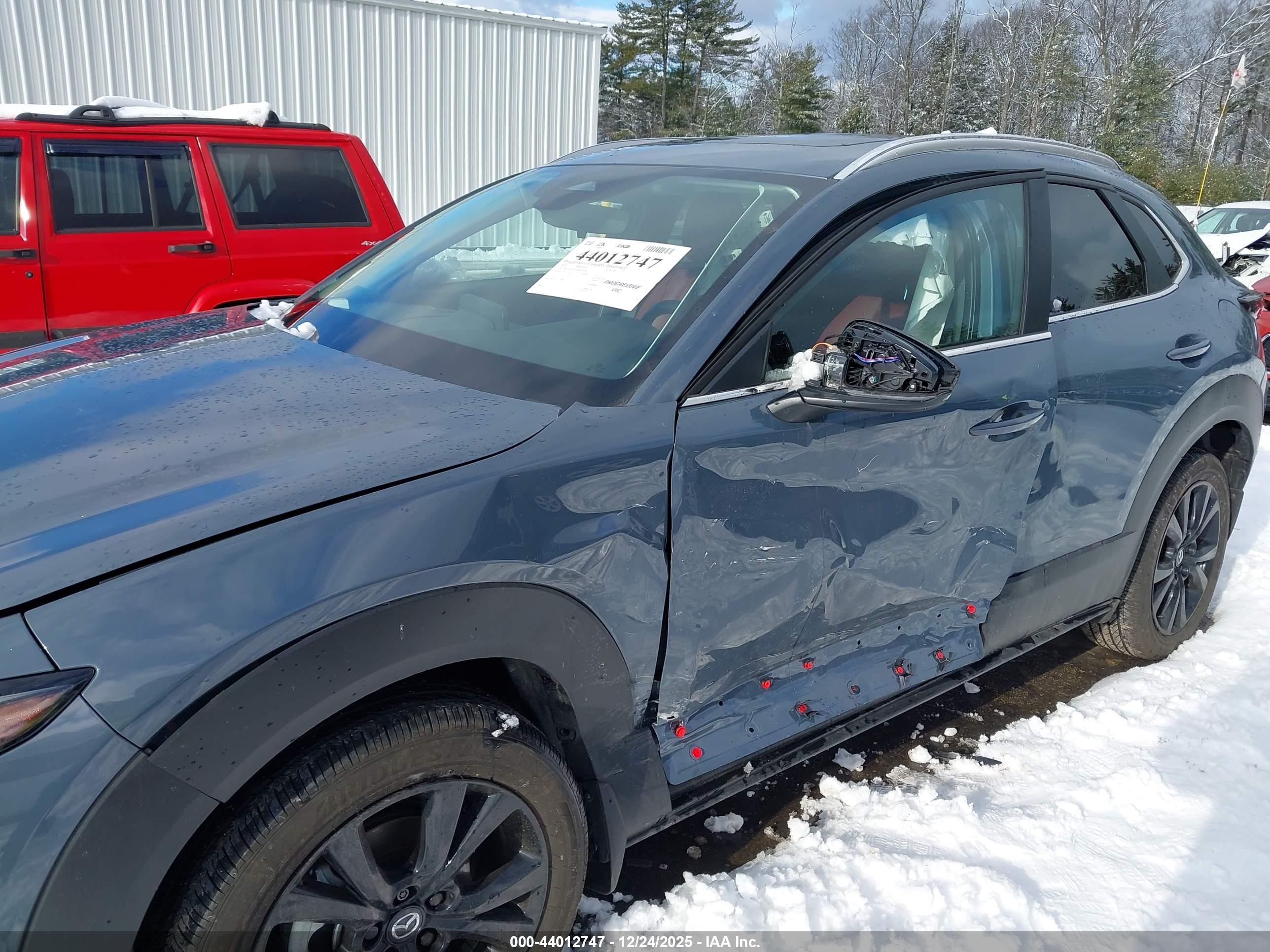 MAZDA CX-30 image 6