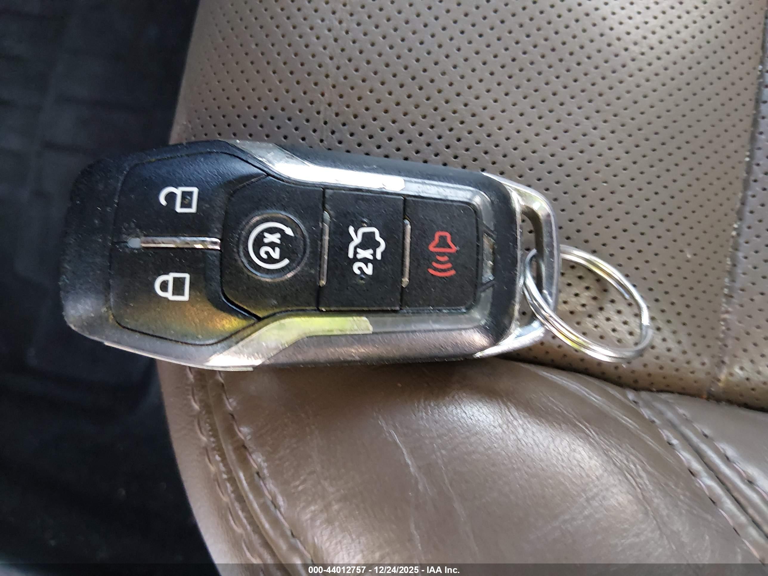 LINCOLN MKZ image 11
