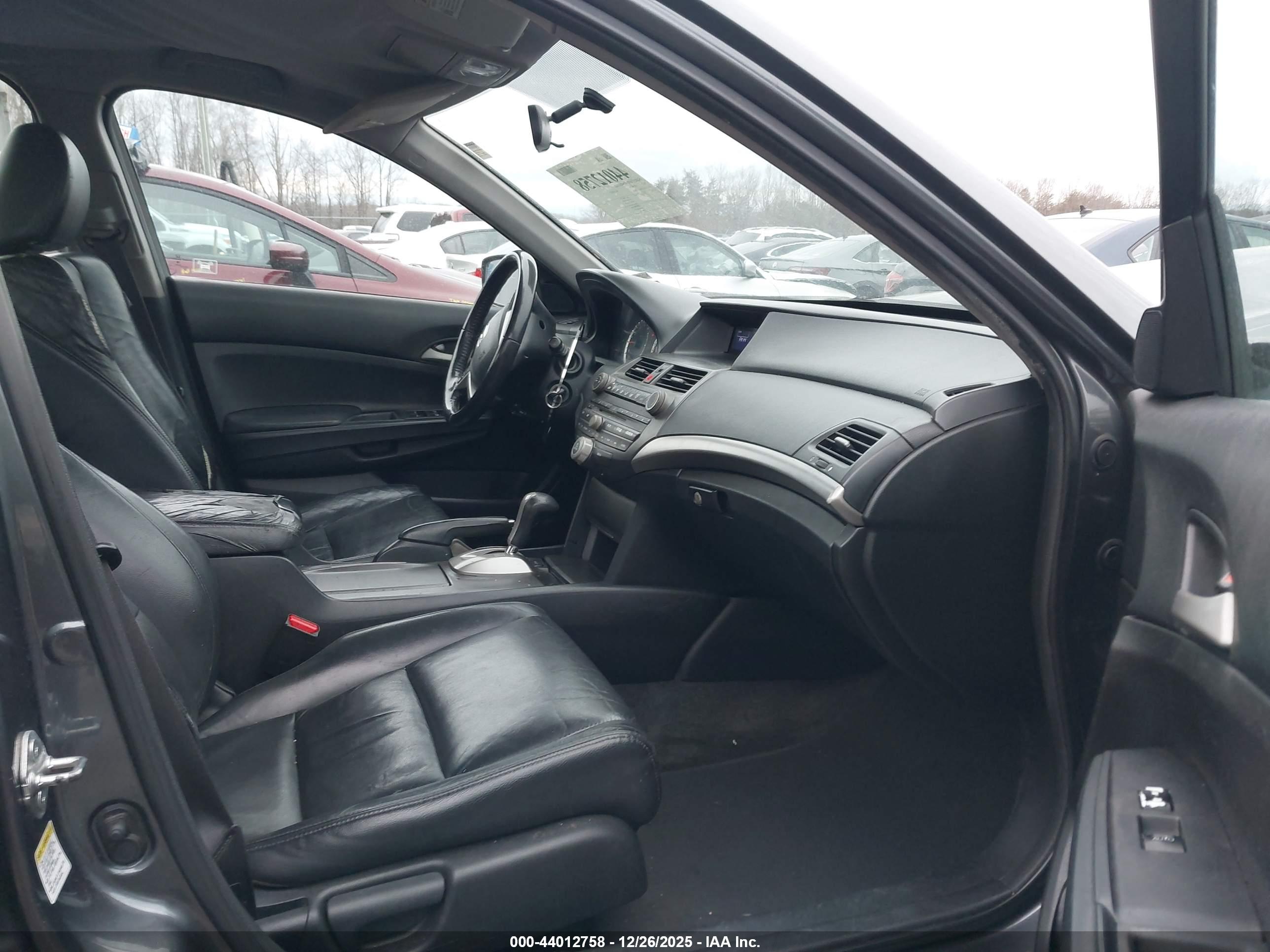 HONDA ACCORD image 5