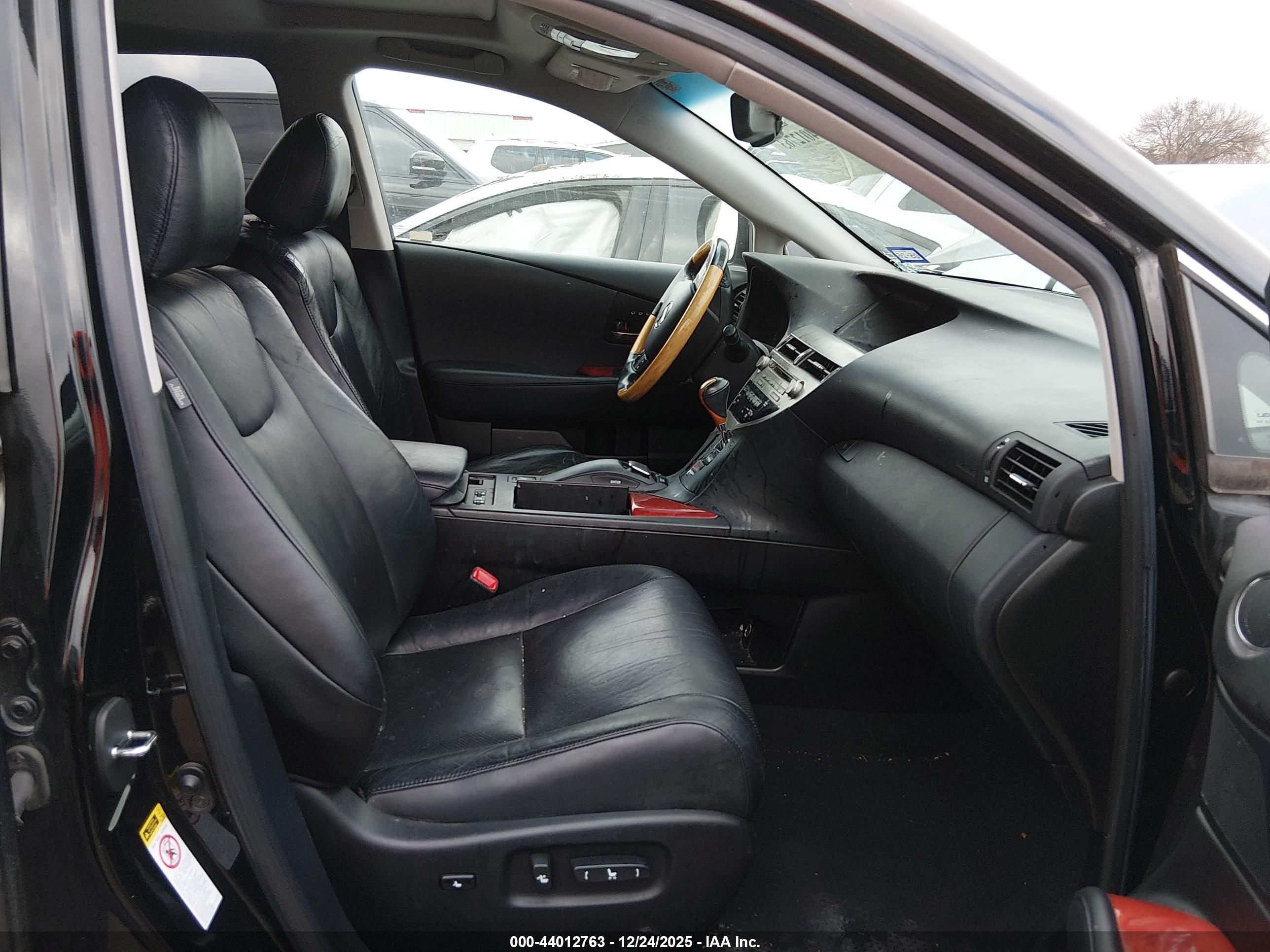 LEXUS RX image 5