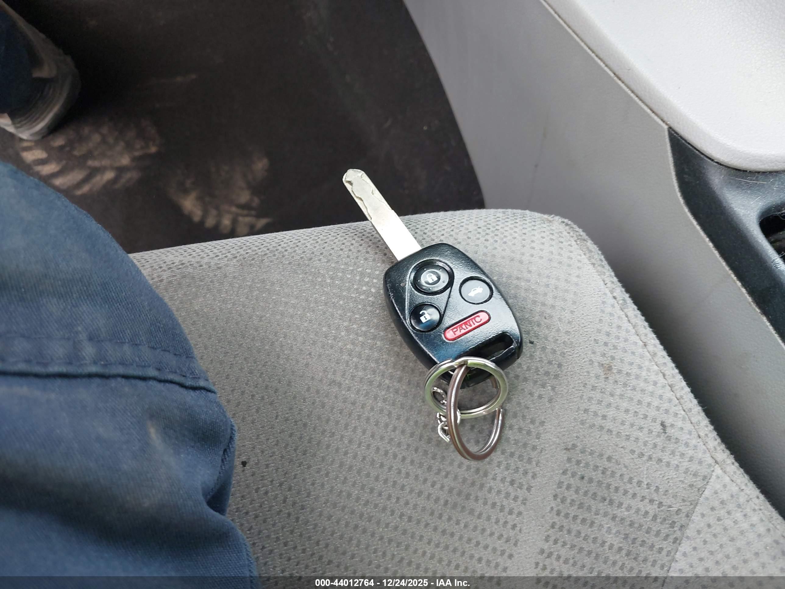 HONDA CIVIC image 11