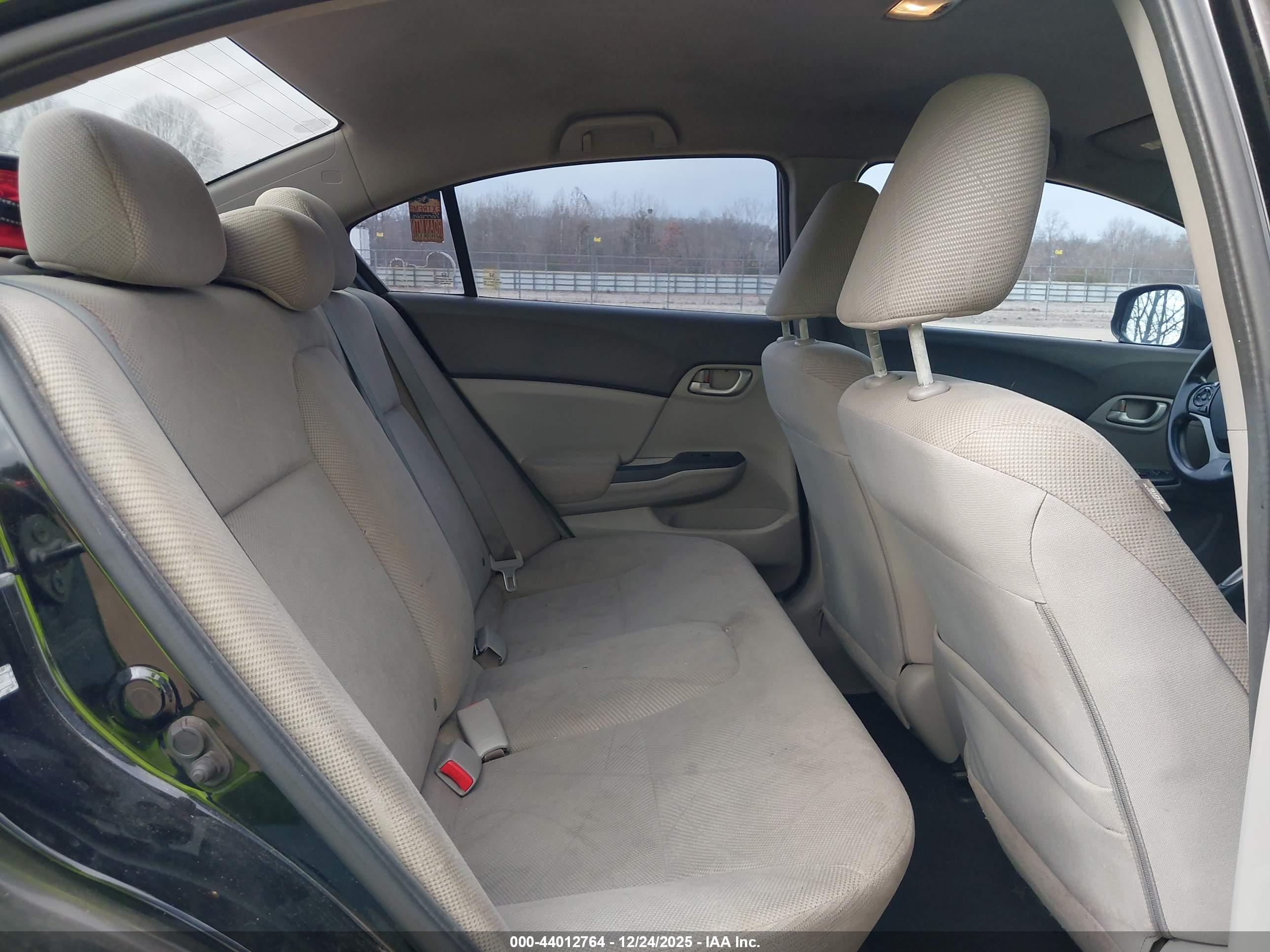 HONDA CIVIC image 8