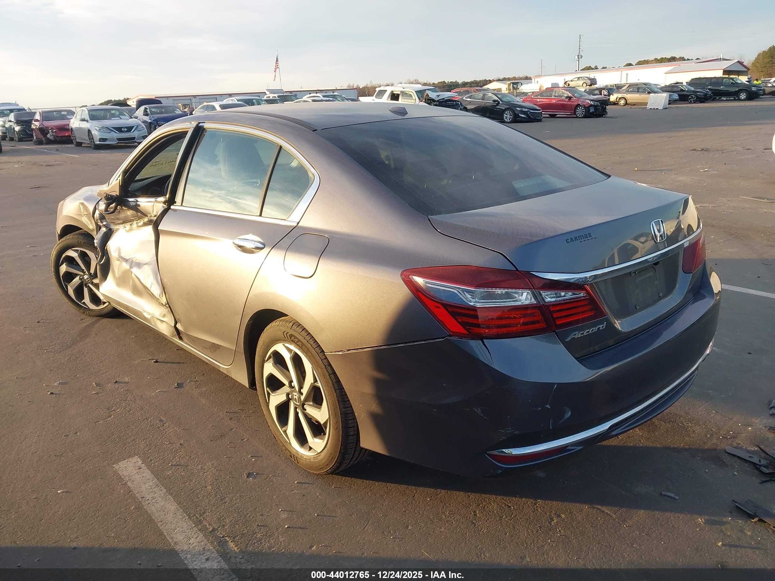 HONDA ACCORD image 3
