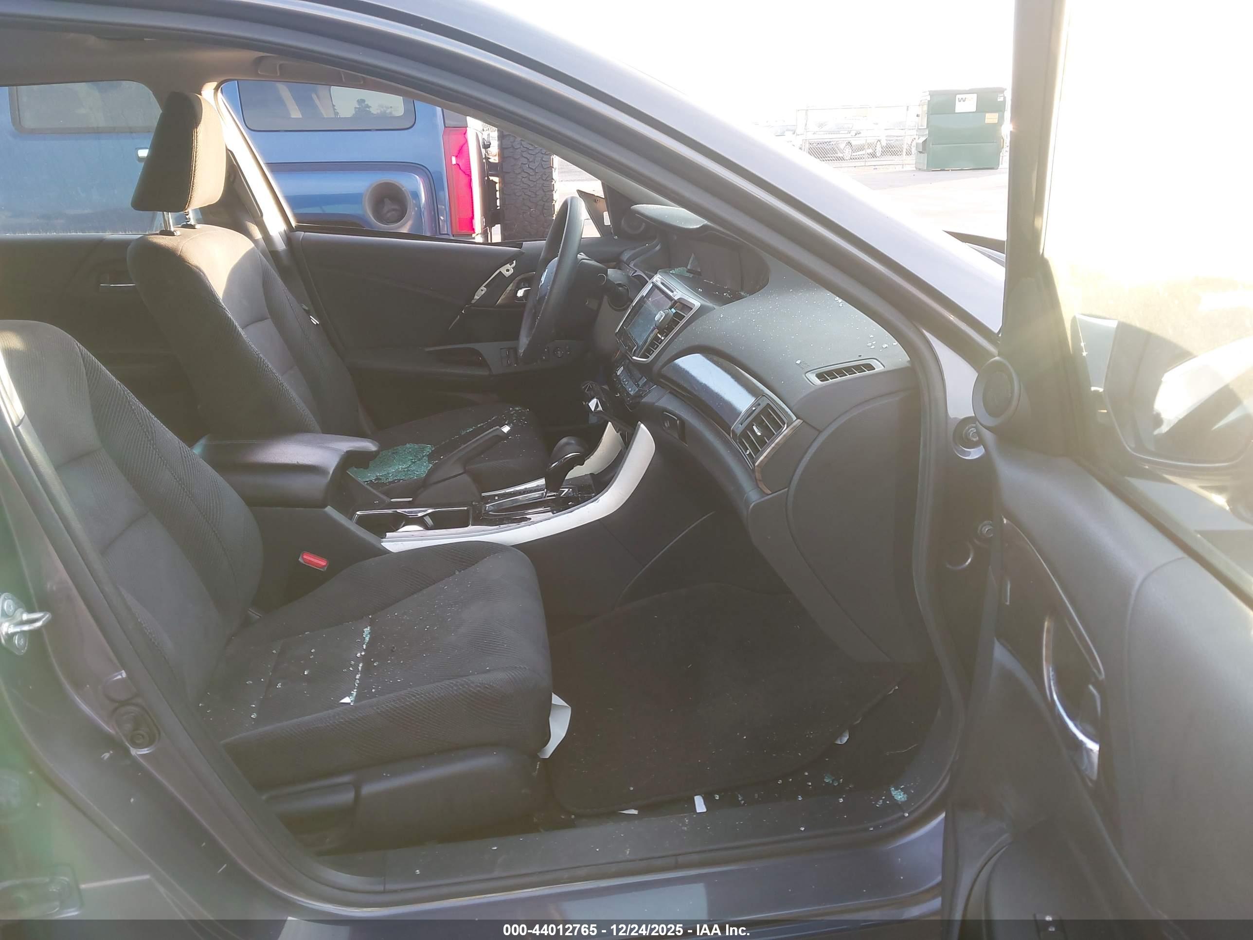 HONDA ACCORD image 5