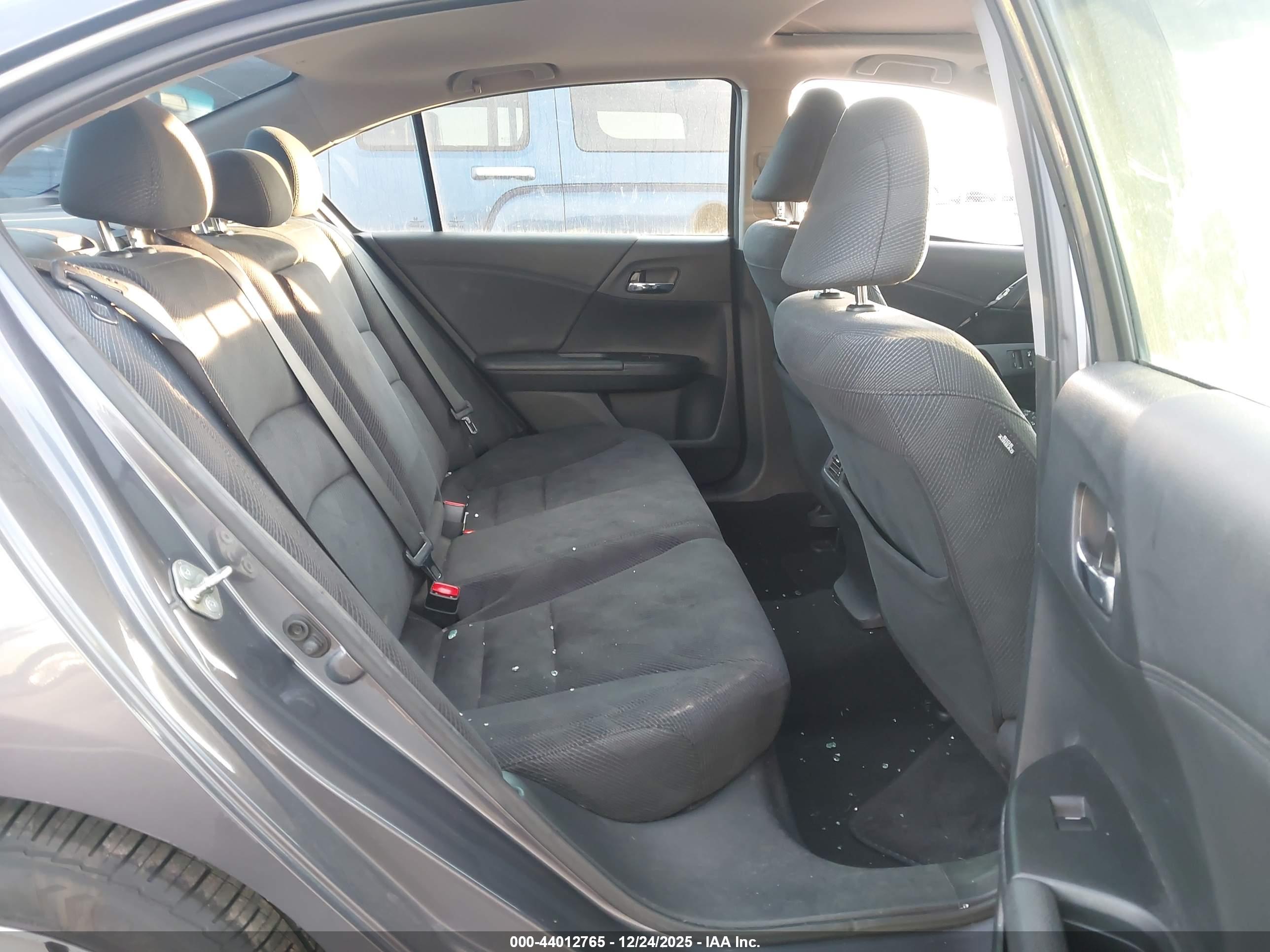 HONDA ACCORD image 8