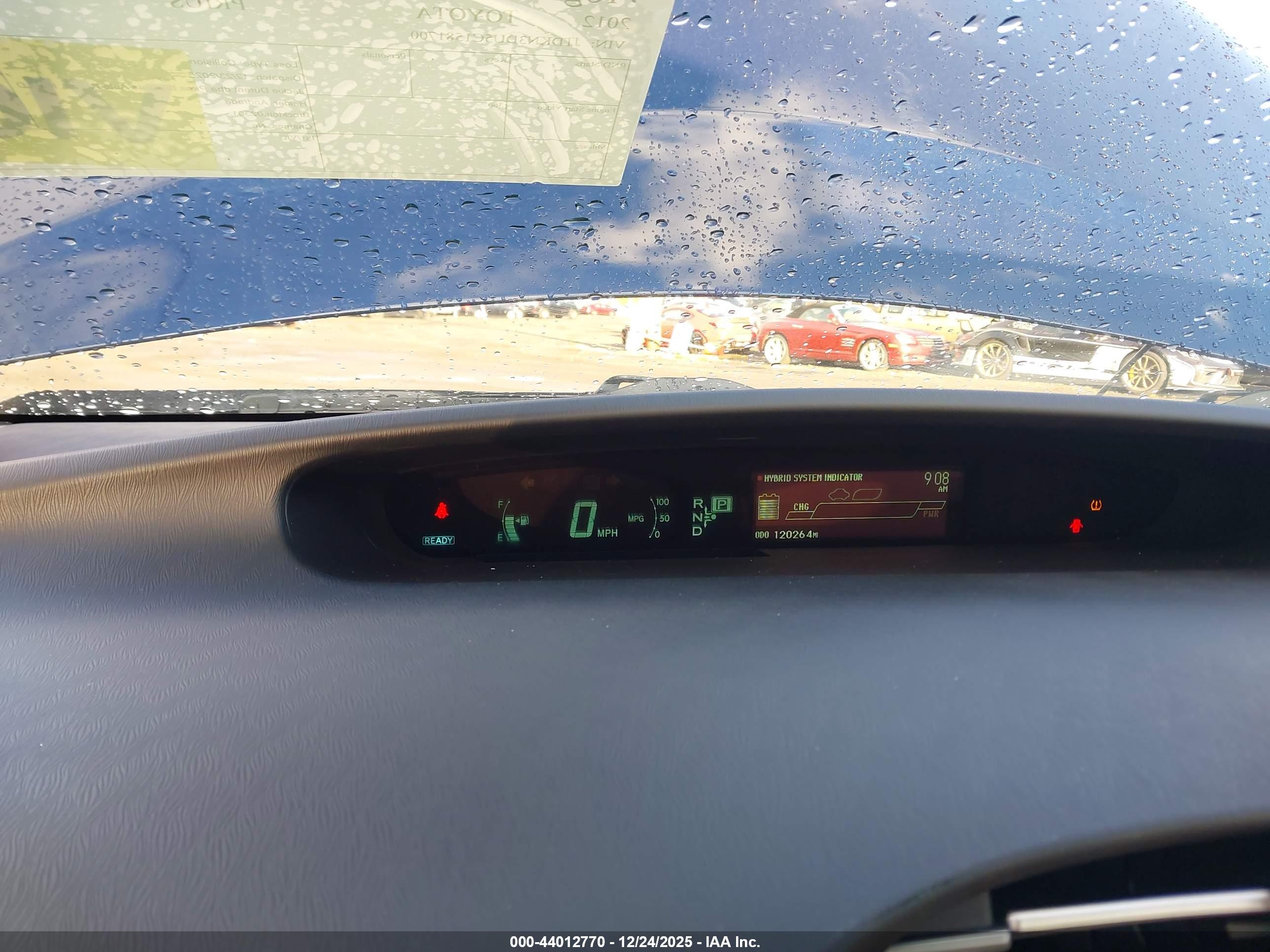TOYOTA PRIUS image 7