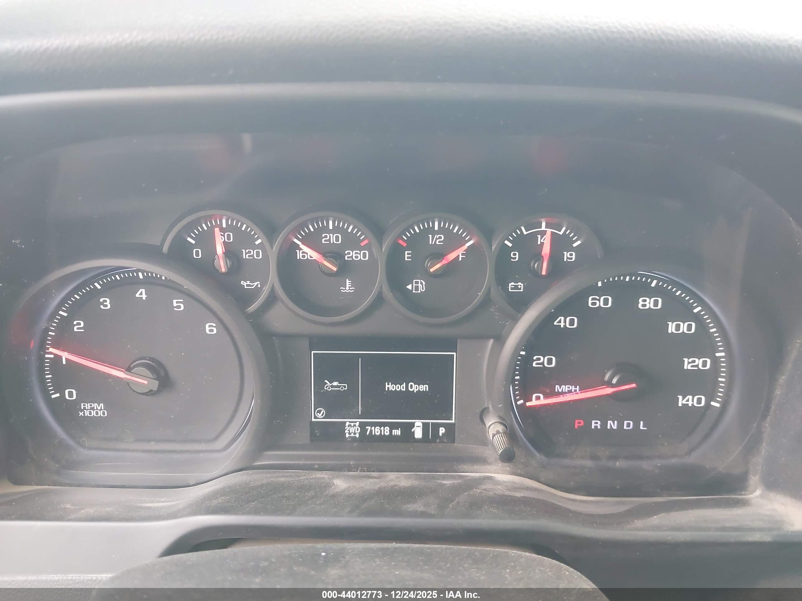 CHEVROLET SILVERADO image 6