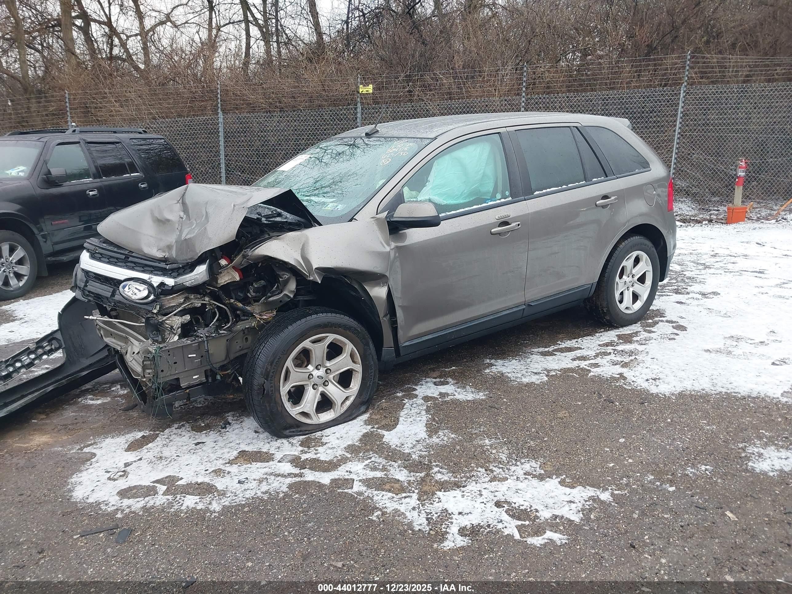 FORD EDGE image 2