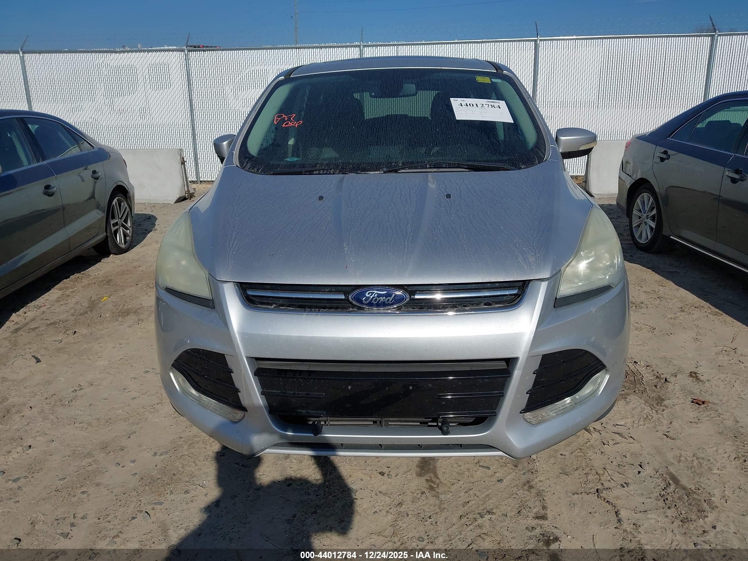 FORD ESCAPE image 6