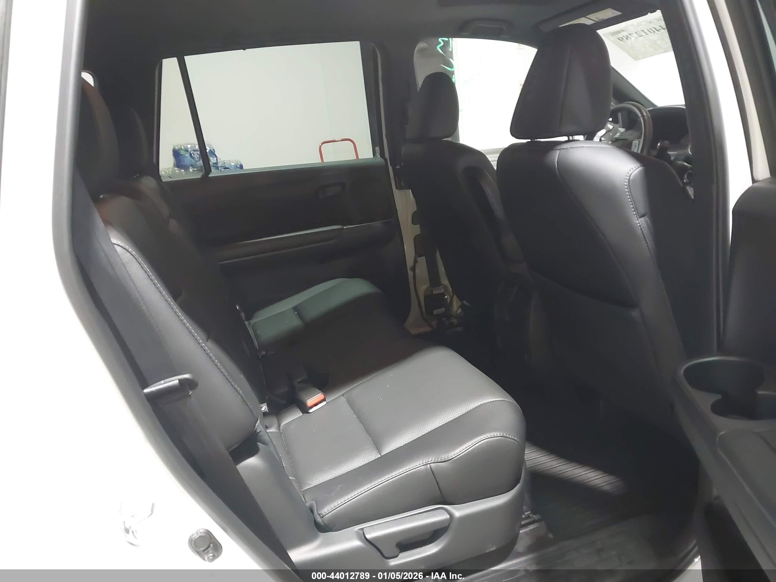 HONDA PASSPORT image 8