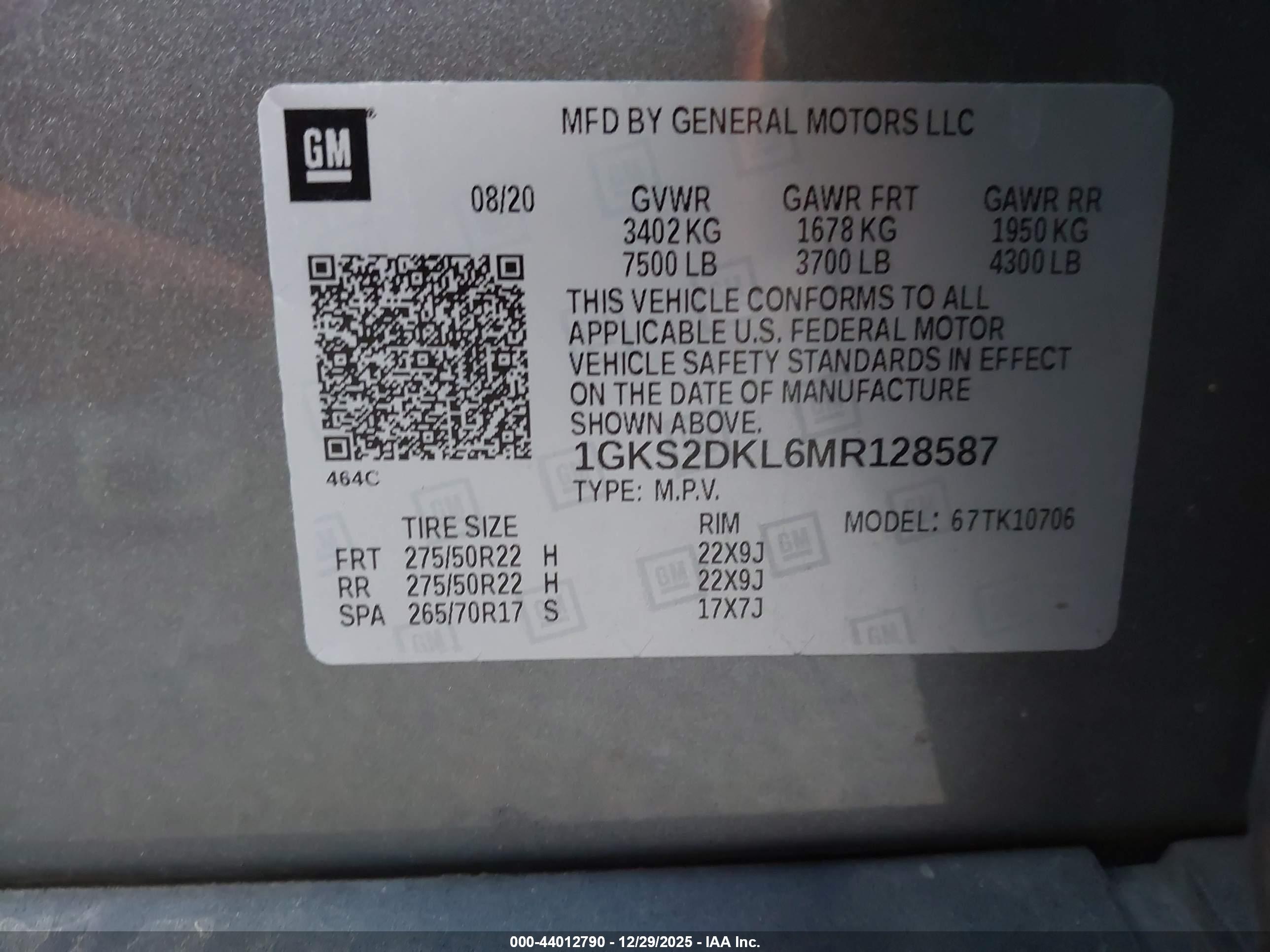 GMC YUKON image 9