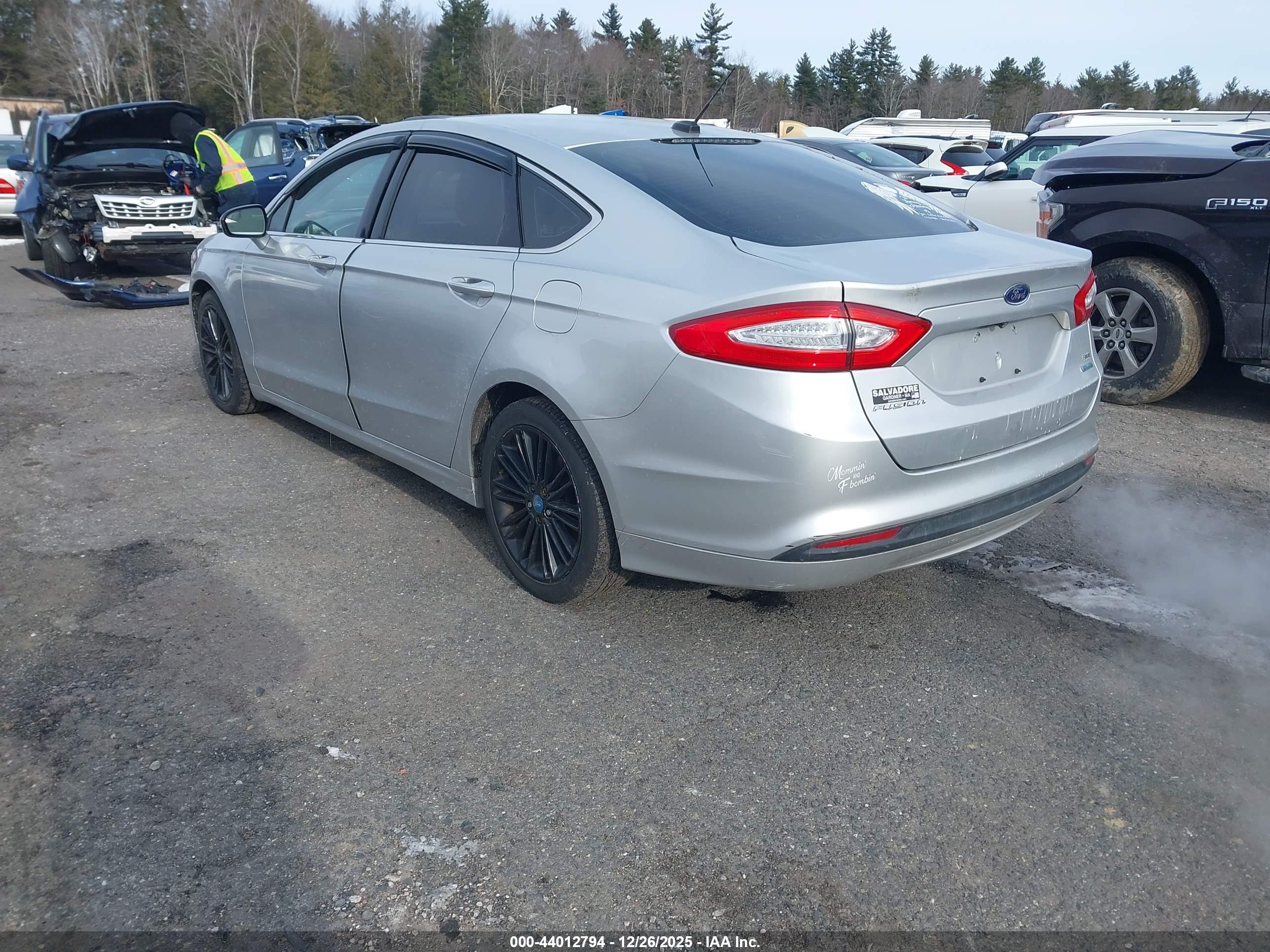 FORD FUSION image 3