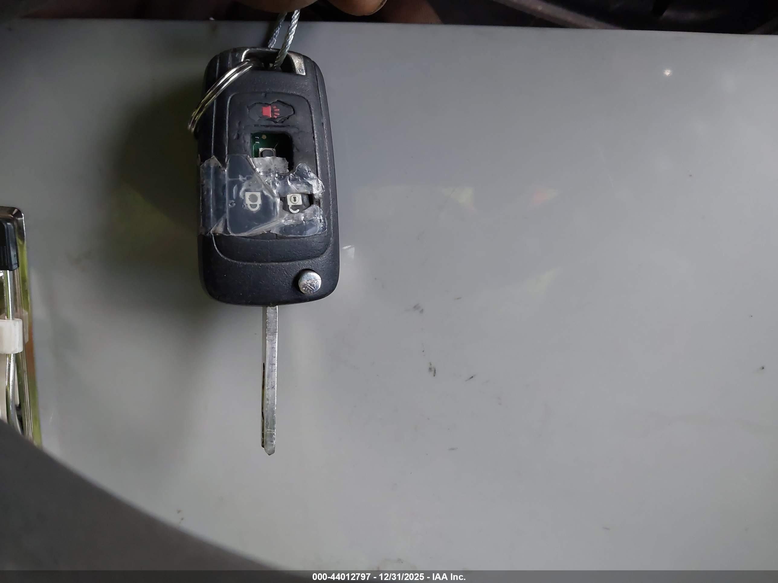 CHEVROLET EQUINOX image 11