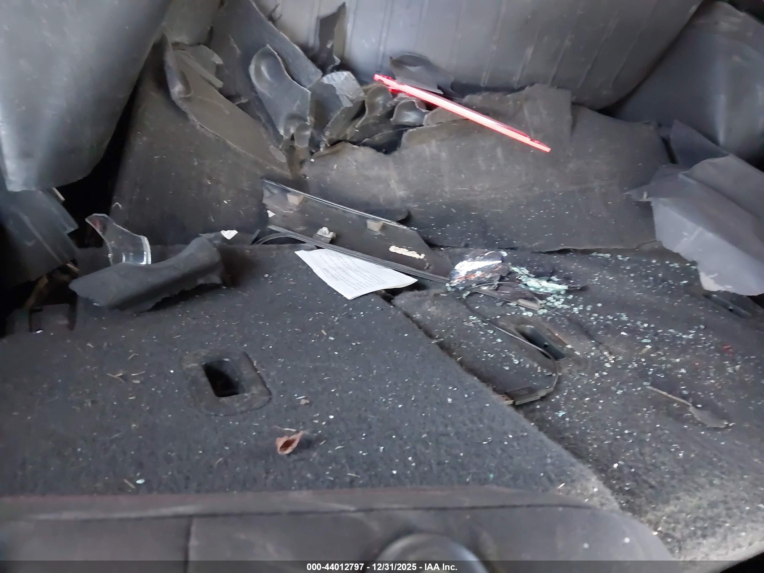 CHEVROLET EQUINOX image 8