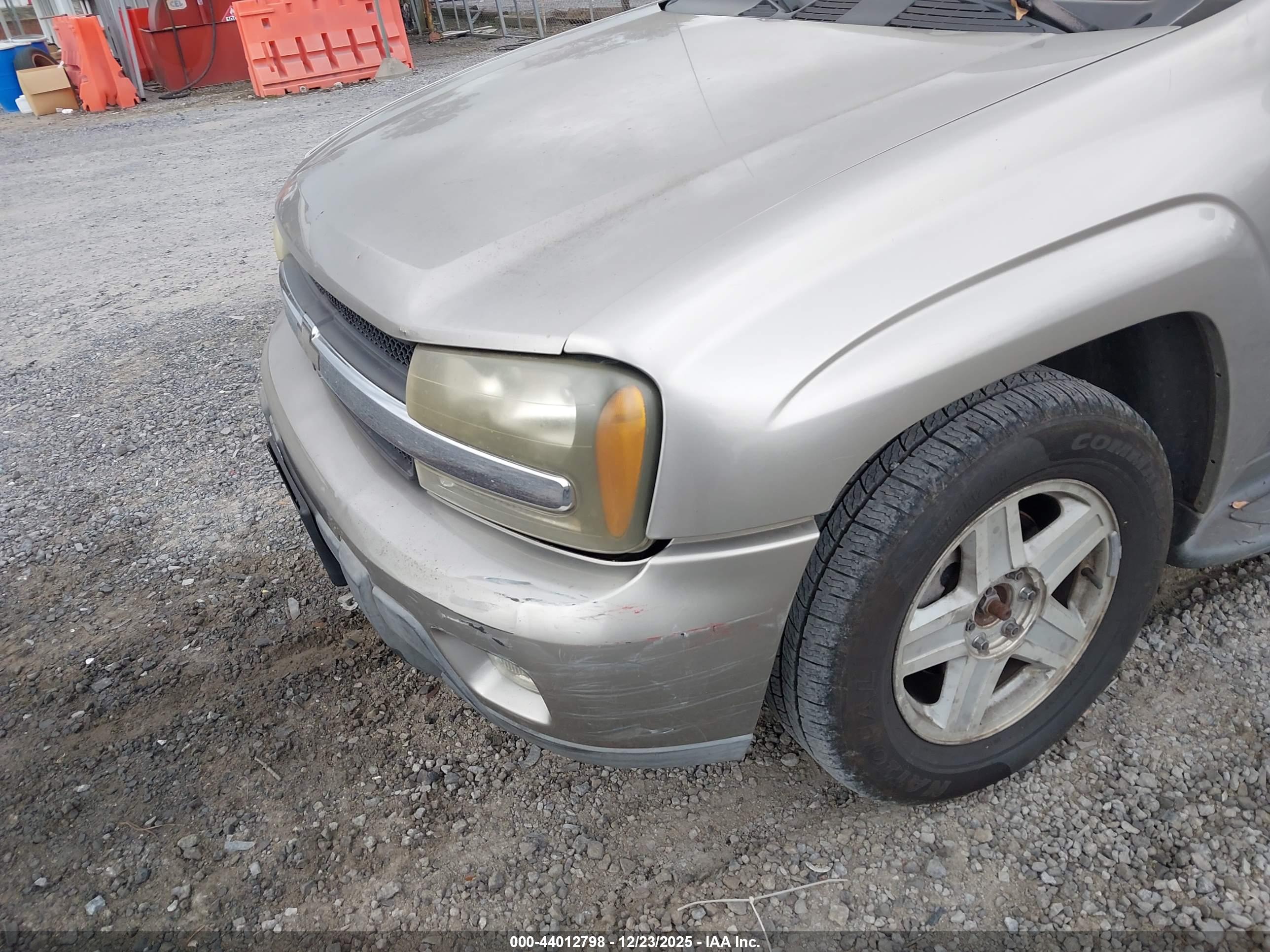 CHEVROLET TRAILBLAZER image 6