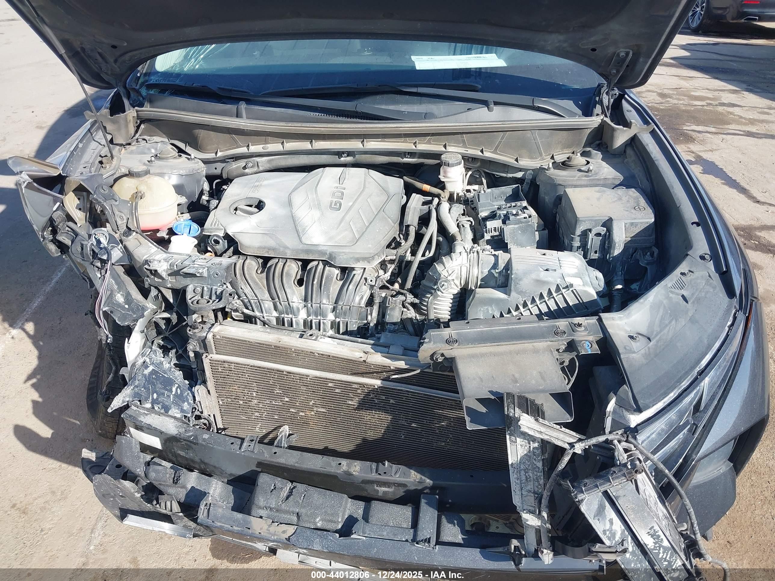 HYUNDAI TUCSON image 10