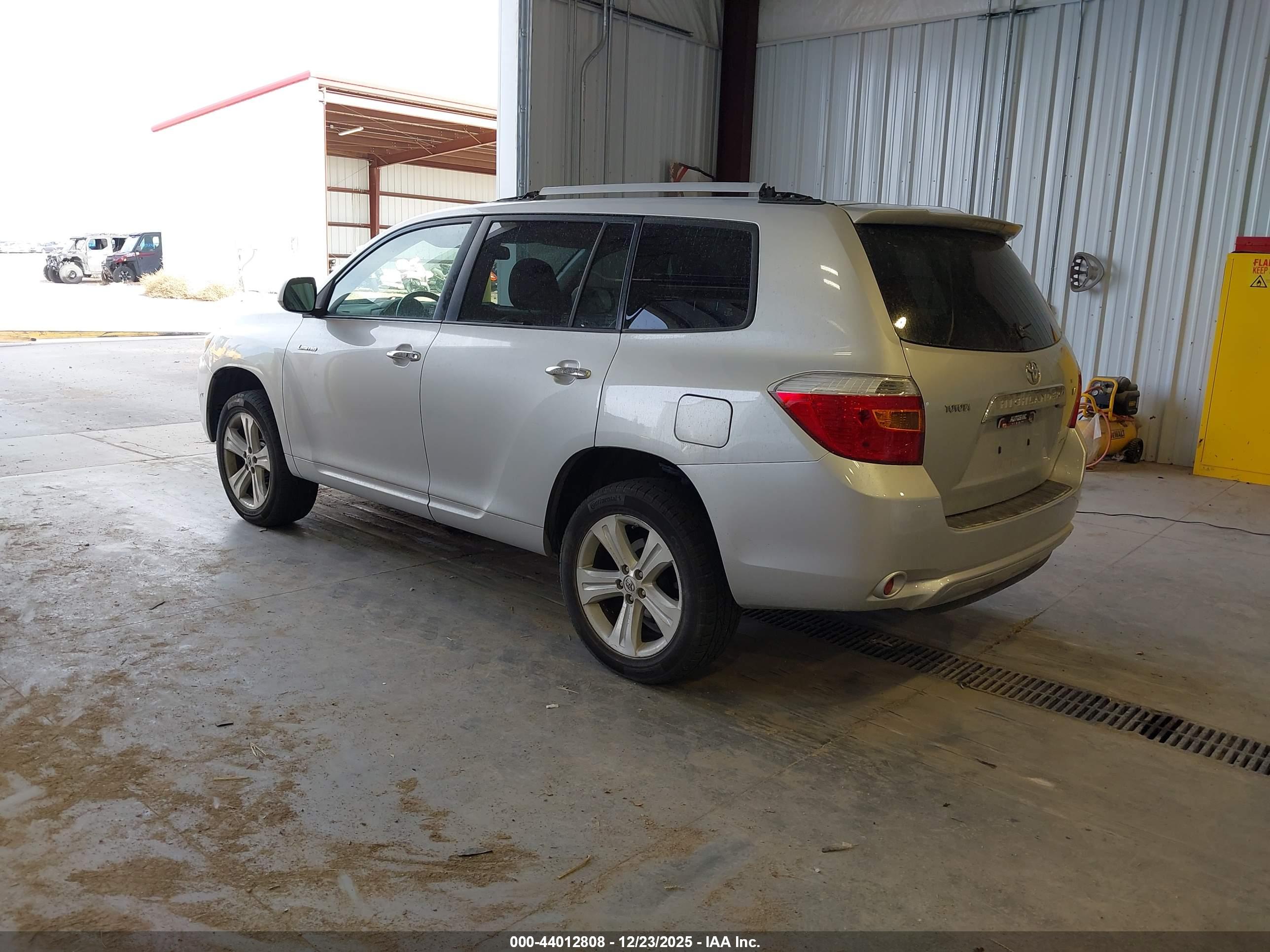 TOYOTA HIGHLANDER image 3