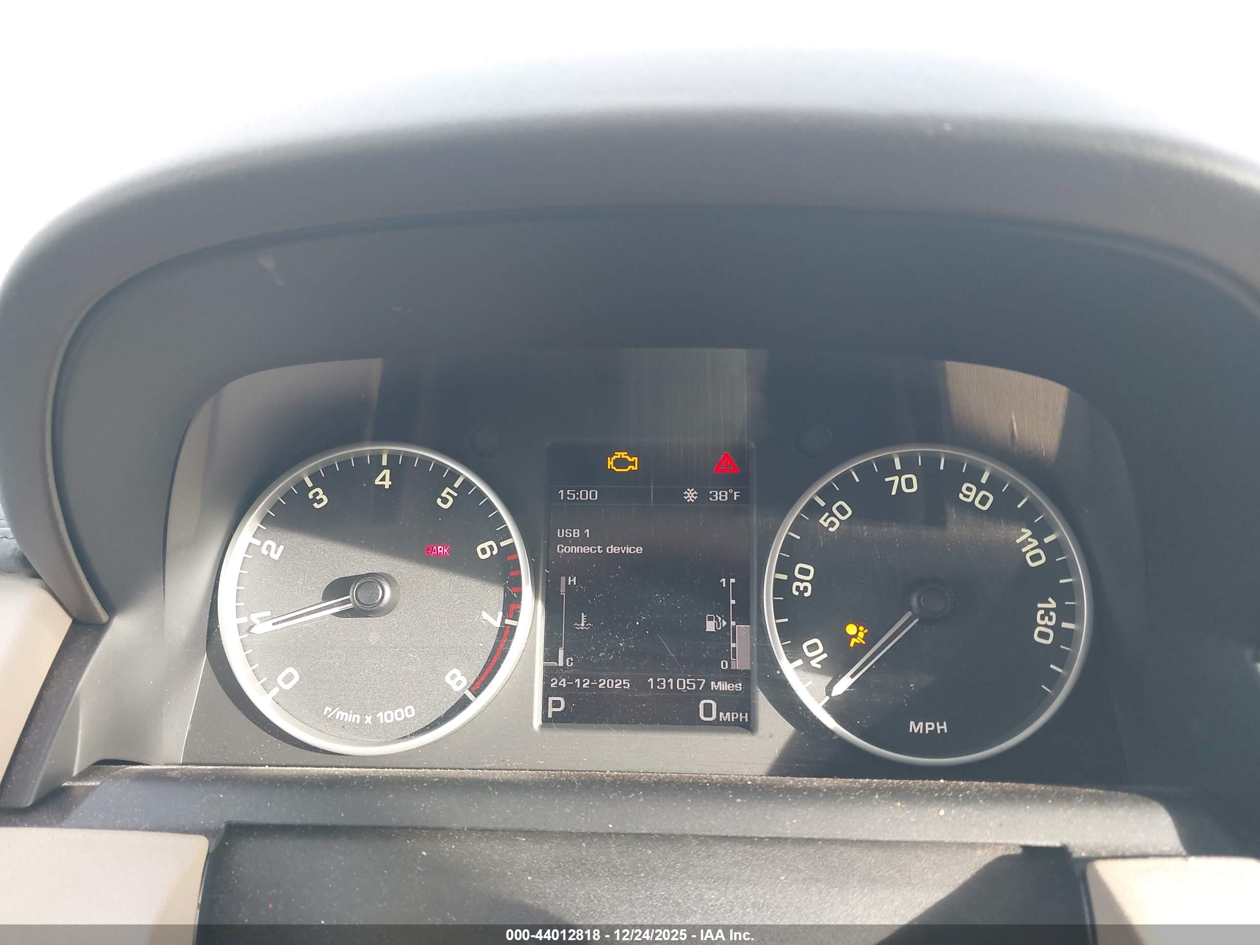 LAND ROVER image 7