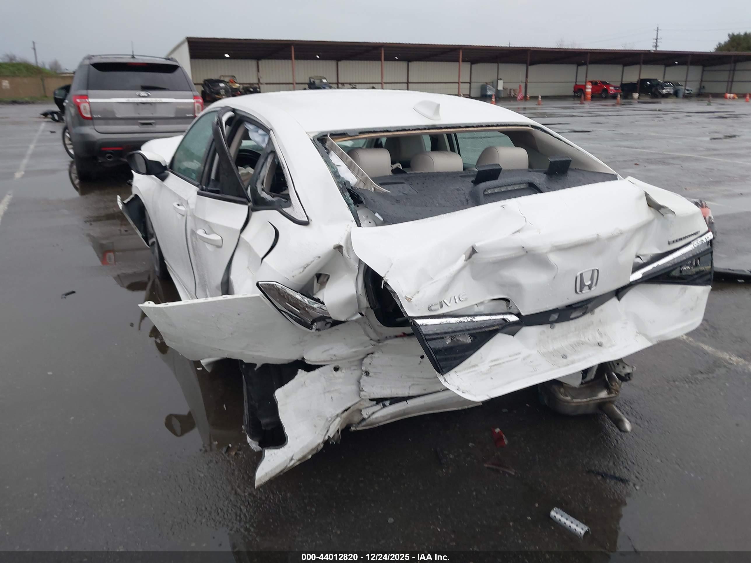 HONDA CIVIC image 3