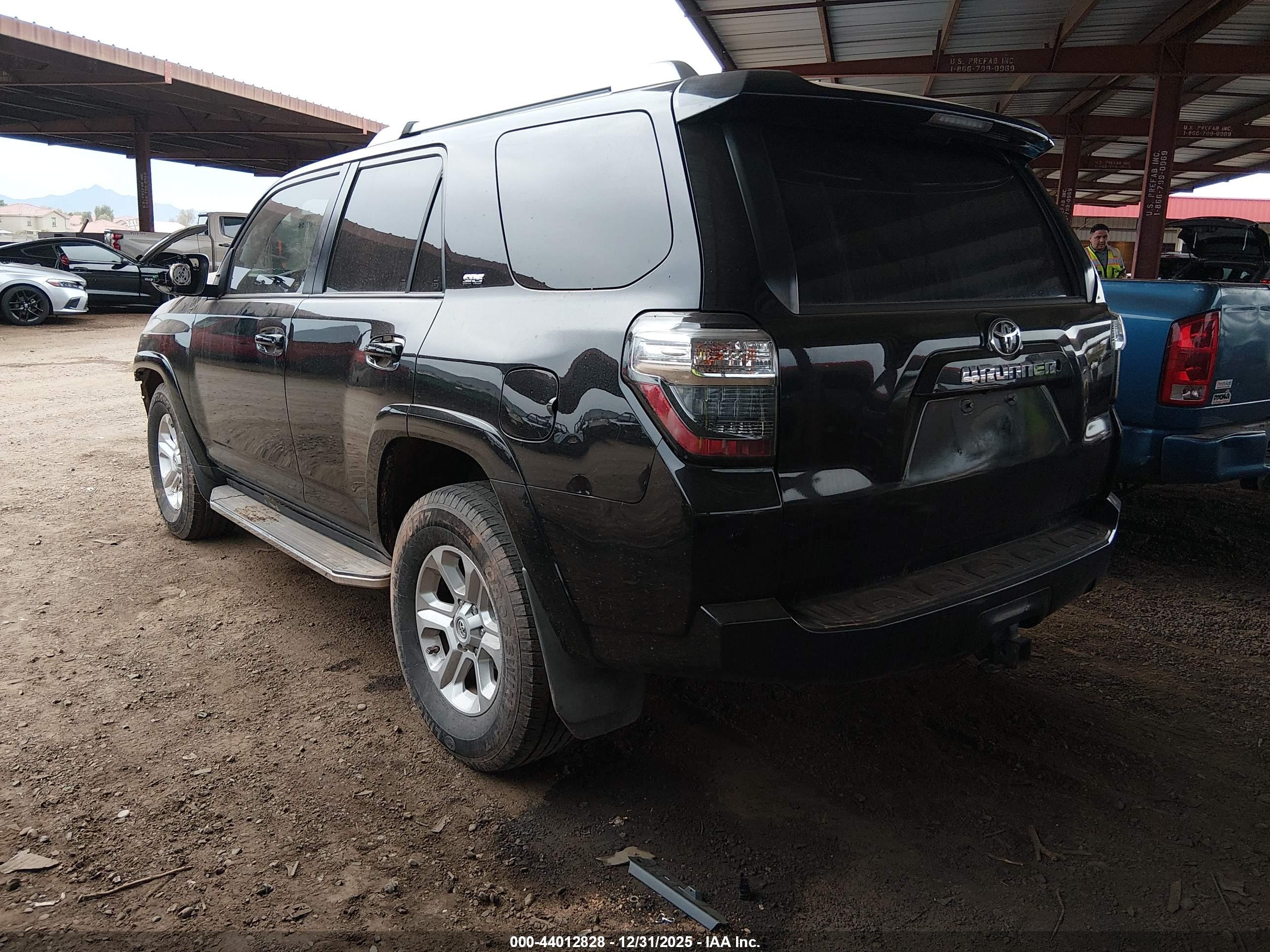 TOYOTA 4RUNNER image 3