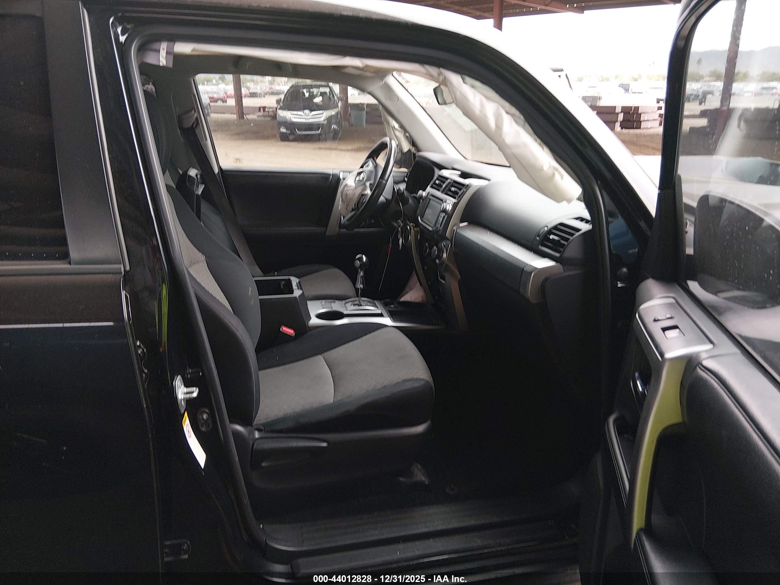 TOYOTA 4RUNNER image 5
