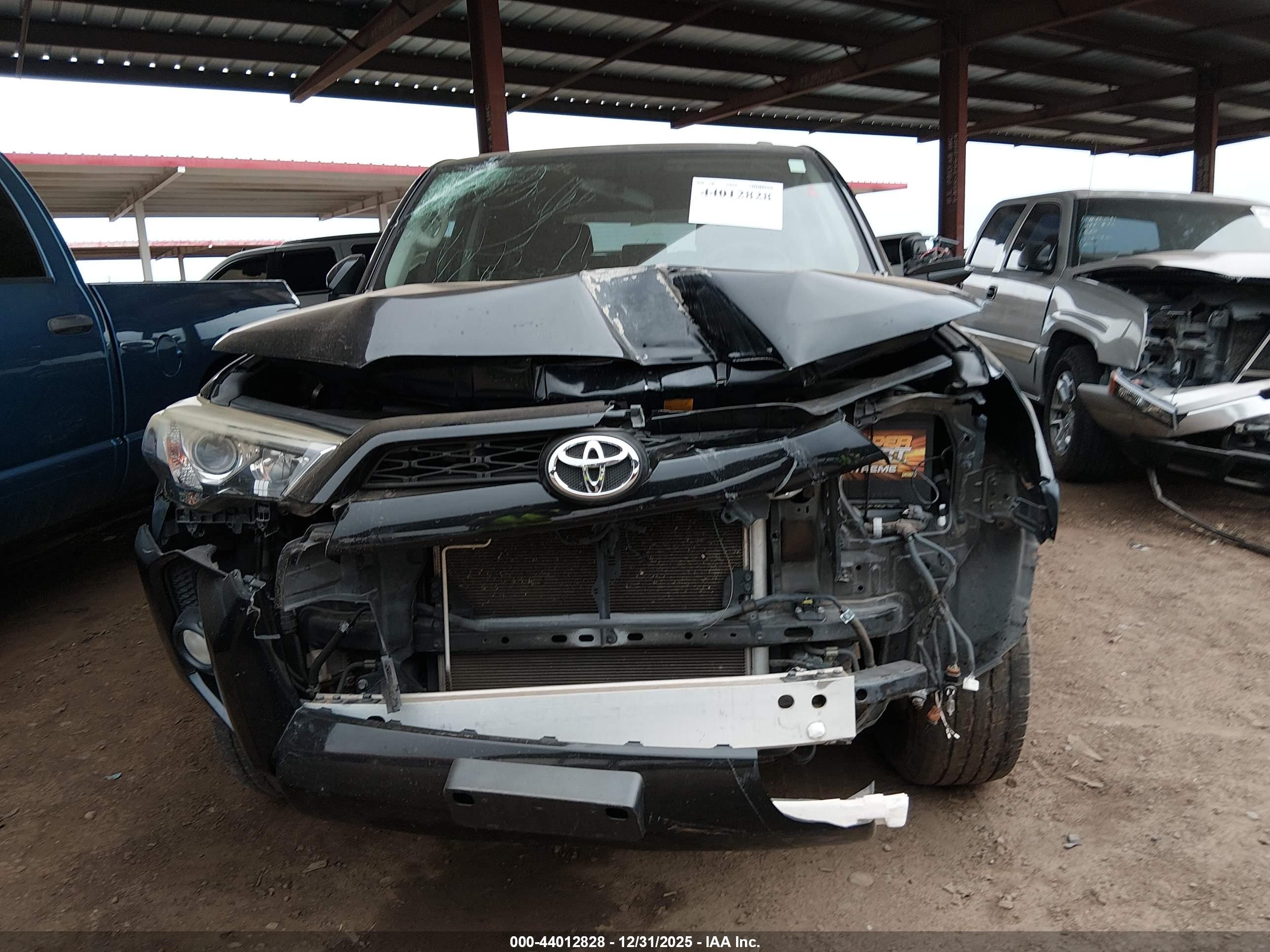 TOYOTA 4RUNNER image 6