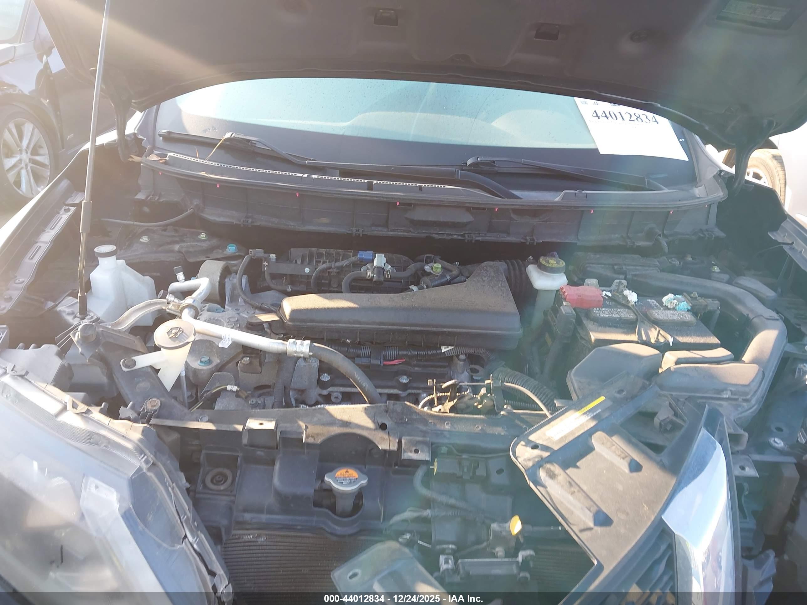 NISSAN ROGUE image 10