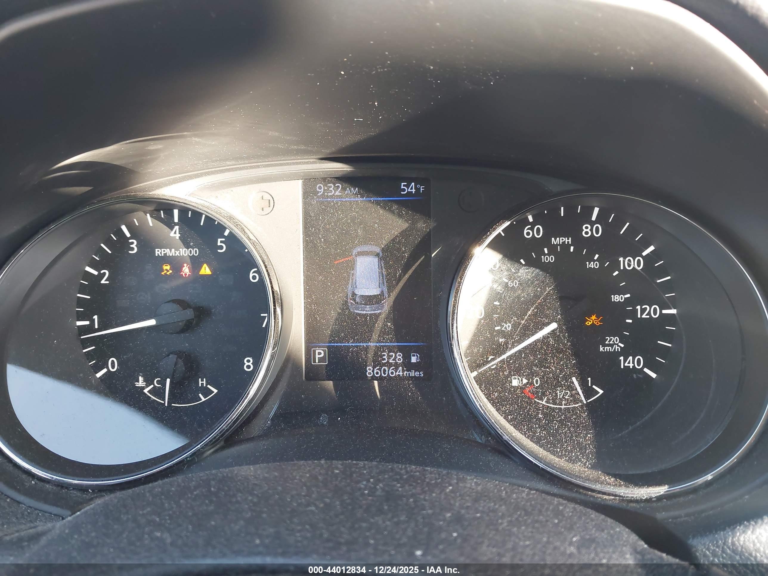 NISSAN ROGUE image 7