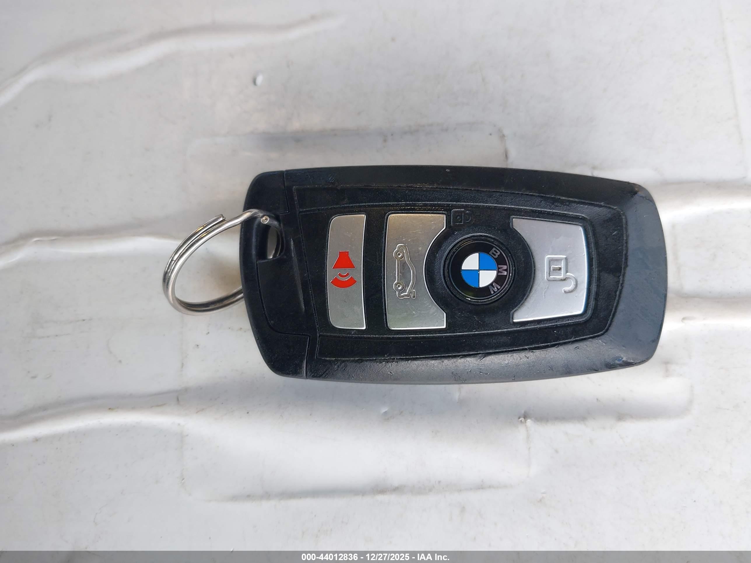 BMW 528I image 11